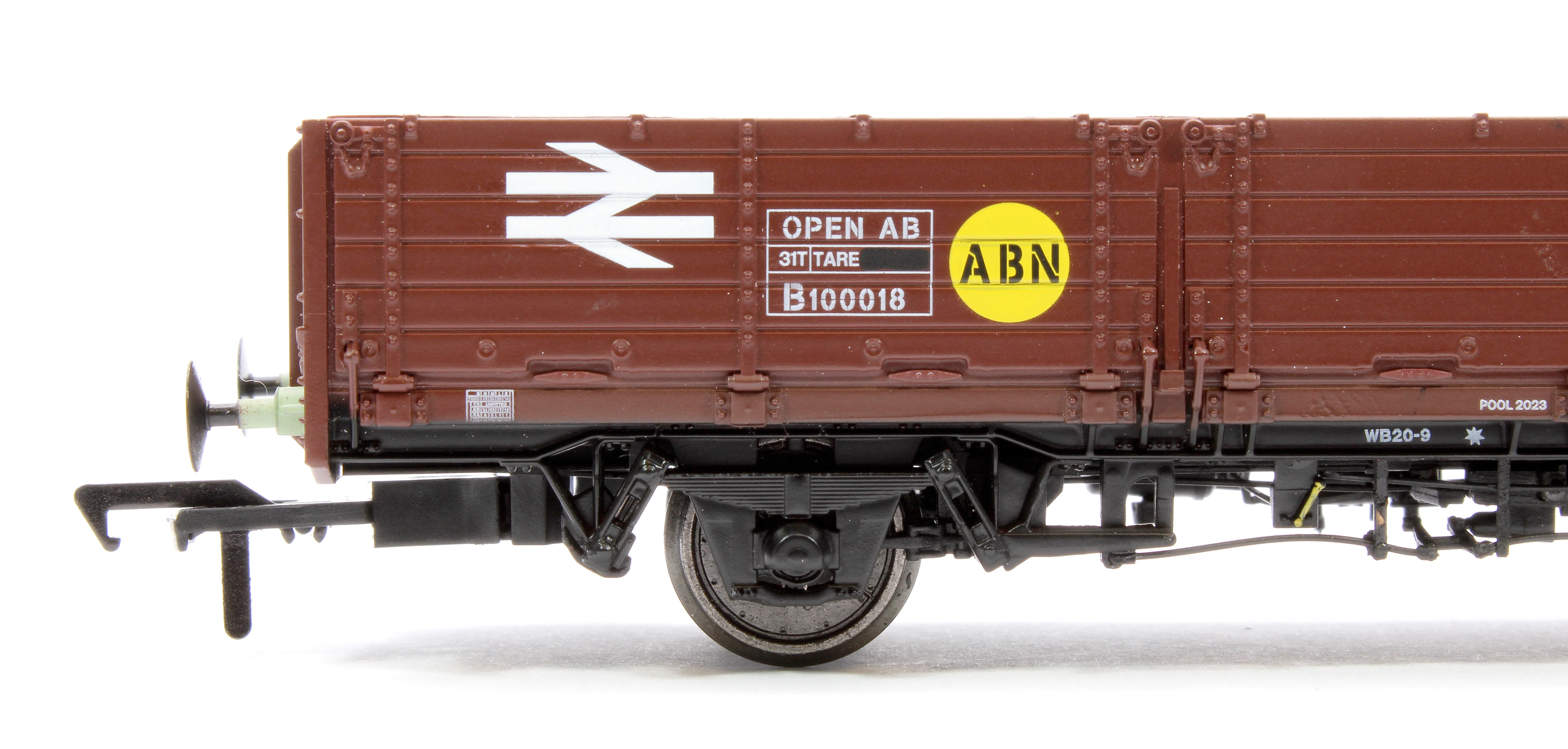 915002 BR ‘Open AB’ OAA Wagon No. 100018, BR bauxite, yellow ‘ABN’ spot - Image 4