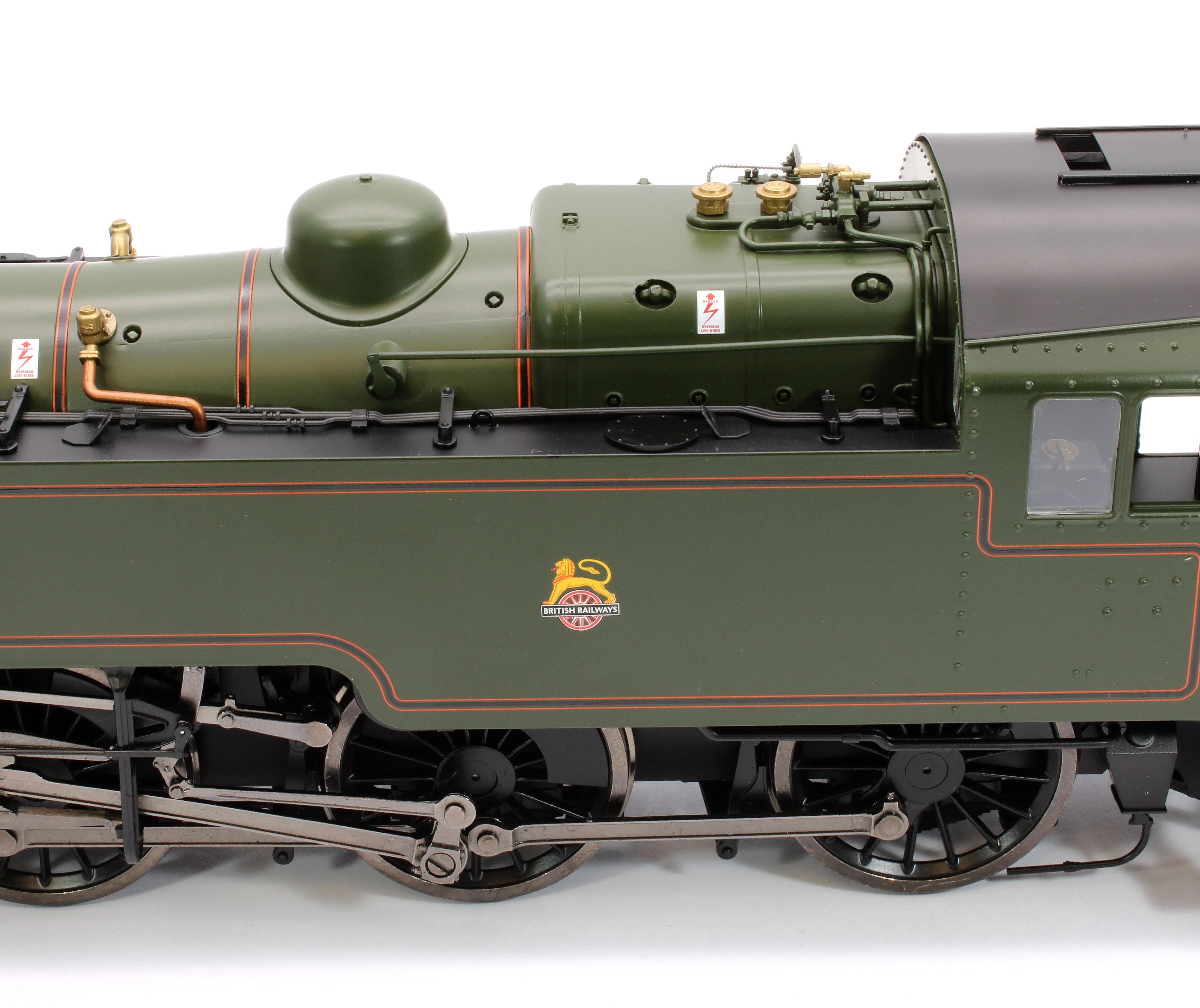 LHT-S-8206 British Railways Standard 3MT 2-6-2T Lined Green Early Crest 82003 - Steam Tank Locomotive - Image 8