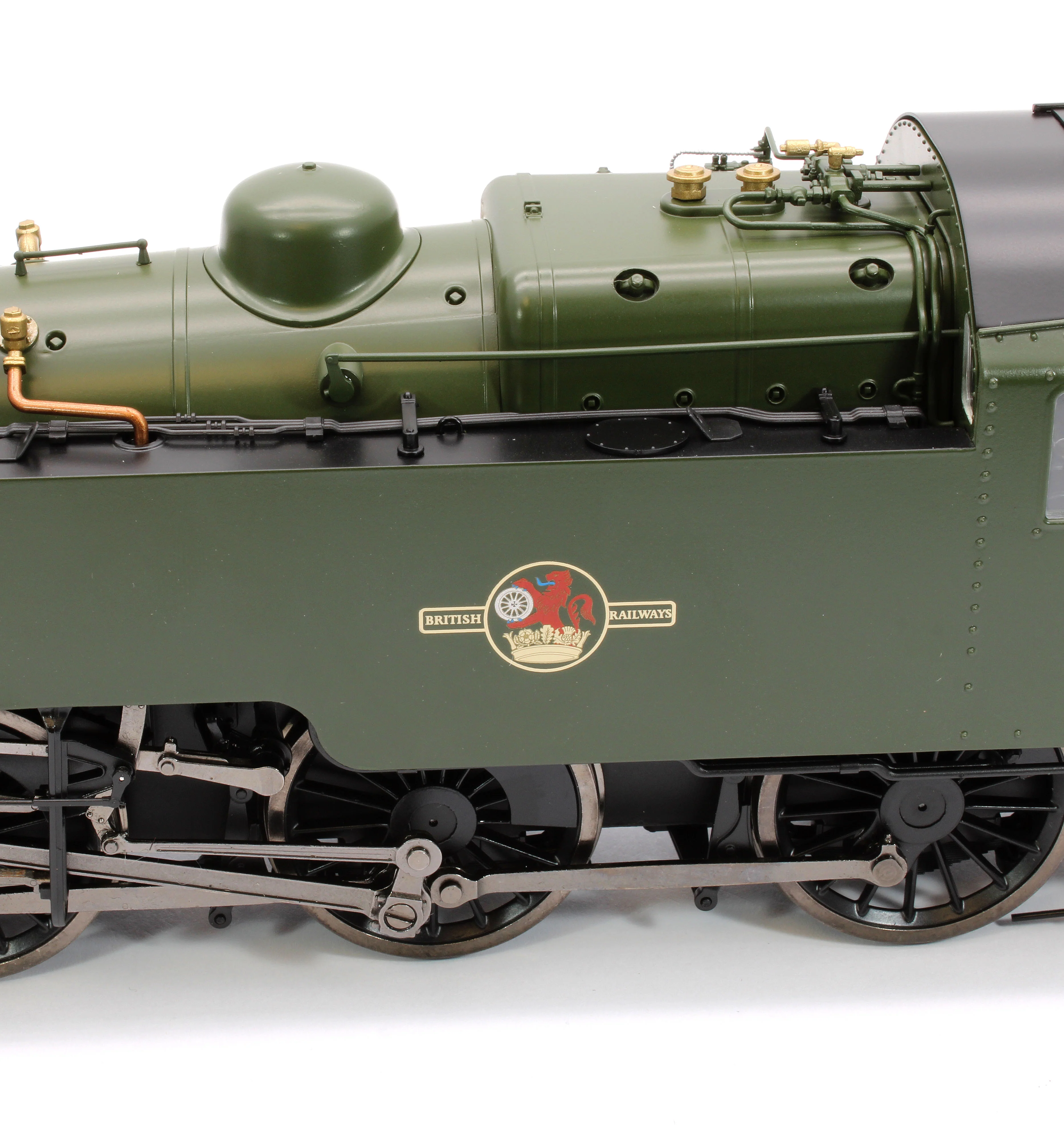 LHT-S-8207 British Railways Standard 3MT 2-6-2T Green Late Crest 82020 - Steam Tank Locomotive - Image 8