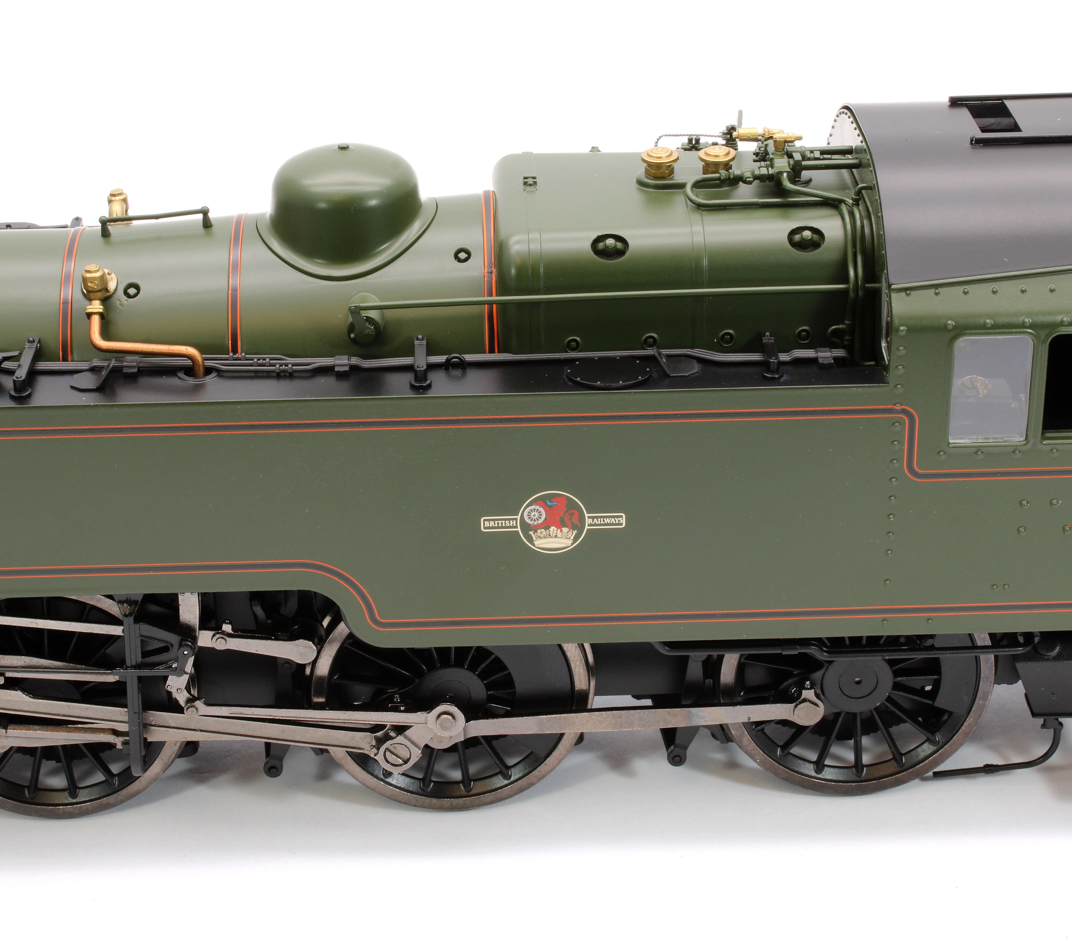 LHT-S-8208D British Railways Standard 3MT 2-6-2T Lined Green Late Crest 82030 - Steam Tank Locomotive - DCC Fitted - Image 8