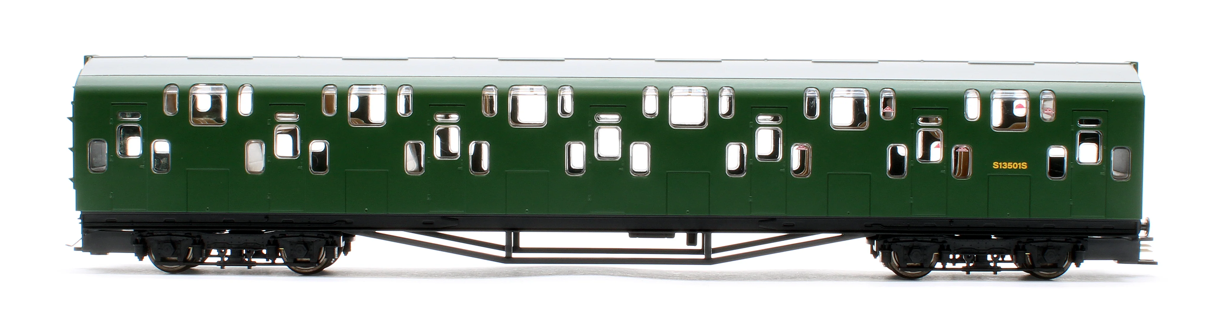 KRM-4DD-OO-R-1-G2 Bulleid Class 4DD Double Decker 4 Car EMU 4001/4901 BR Green with Full Yellow Ends - Image 7