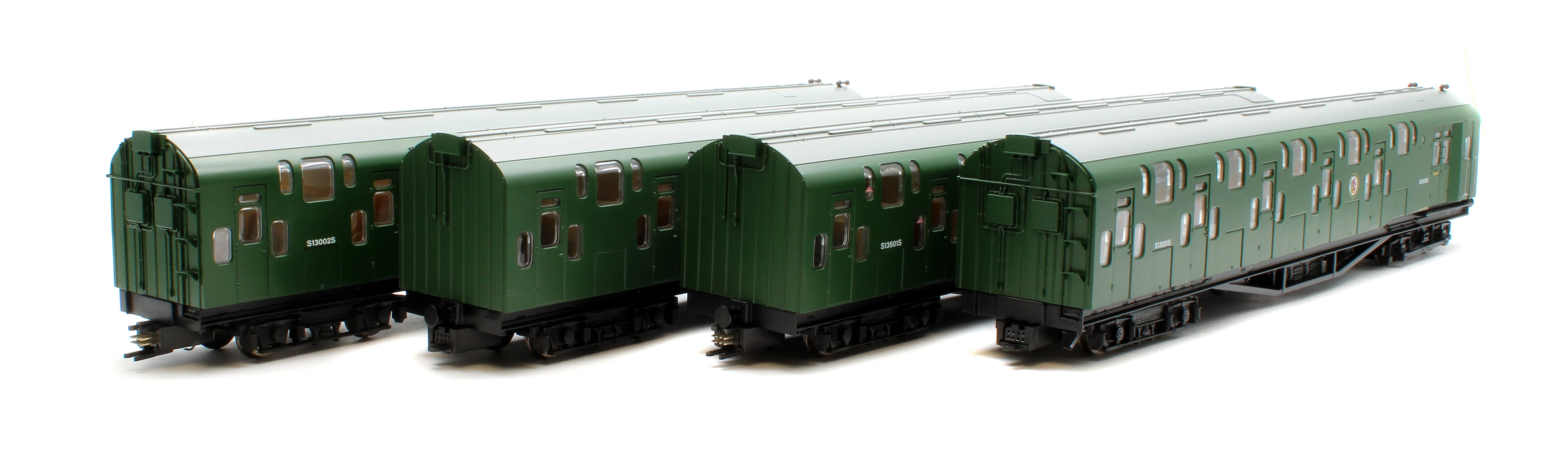 KRM-4DD-OO-R-1-G1 Bulleid Class 4DD Double Decker 4 Car EMU 4001/4901 BR Green with Small Yellow Ends - Image 2