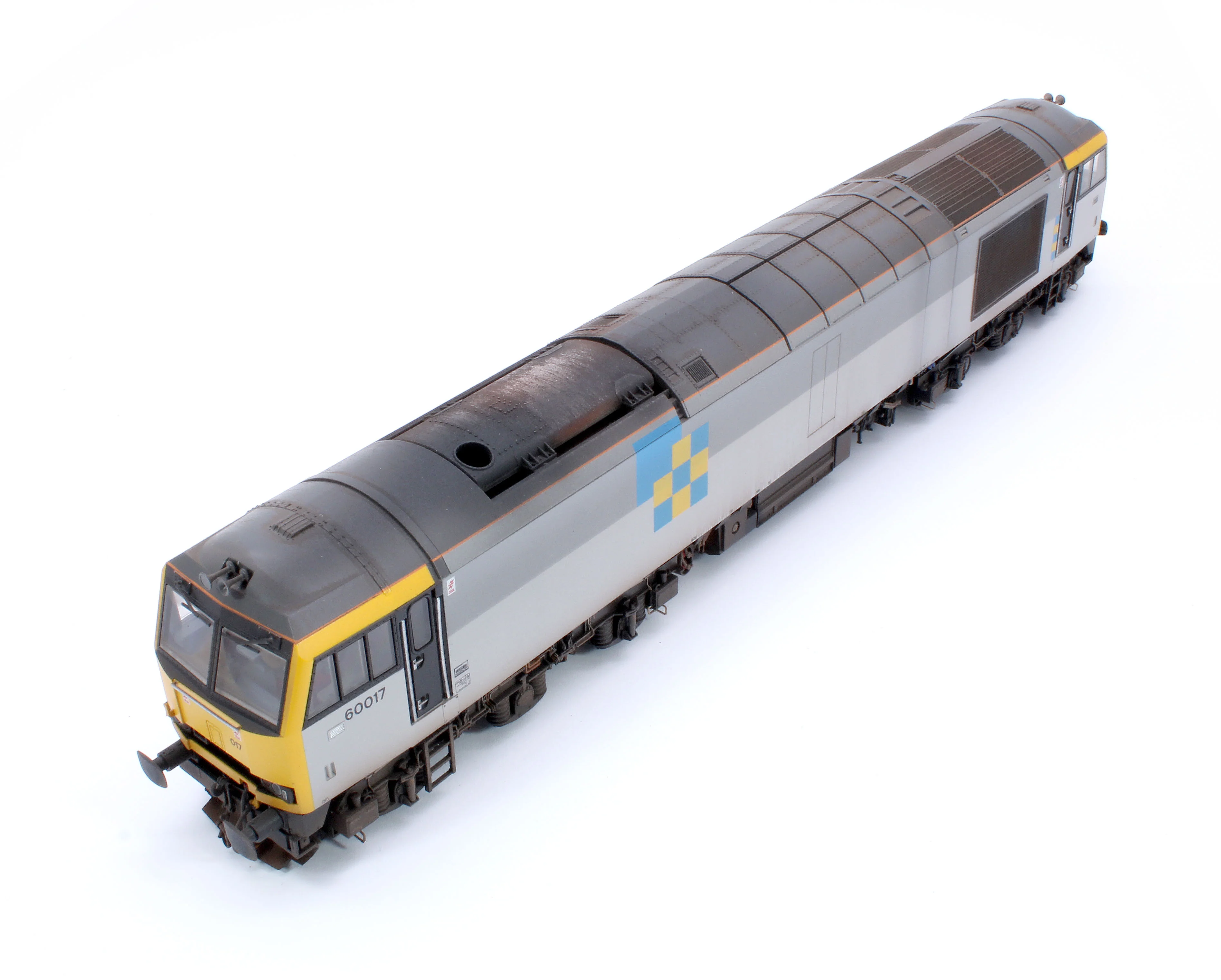 CM-60017-TGCNW Highly Detailed Premium Weathered Class 60 017 “Arenig Fawr” Triple Grey Construction Diesel Electric Locomotive - Image 10