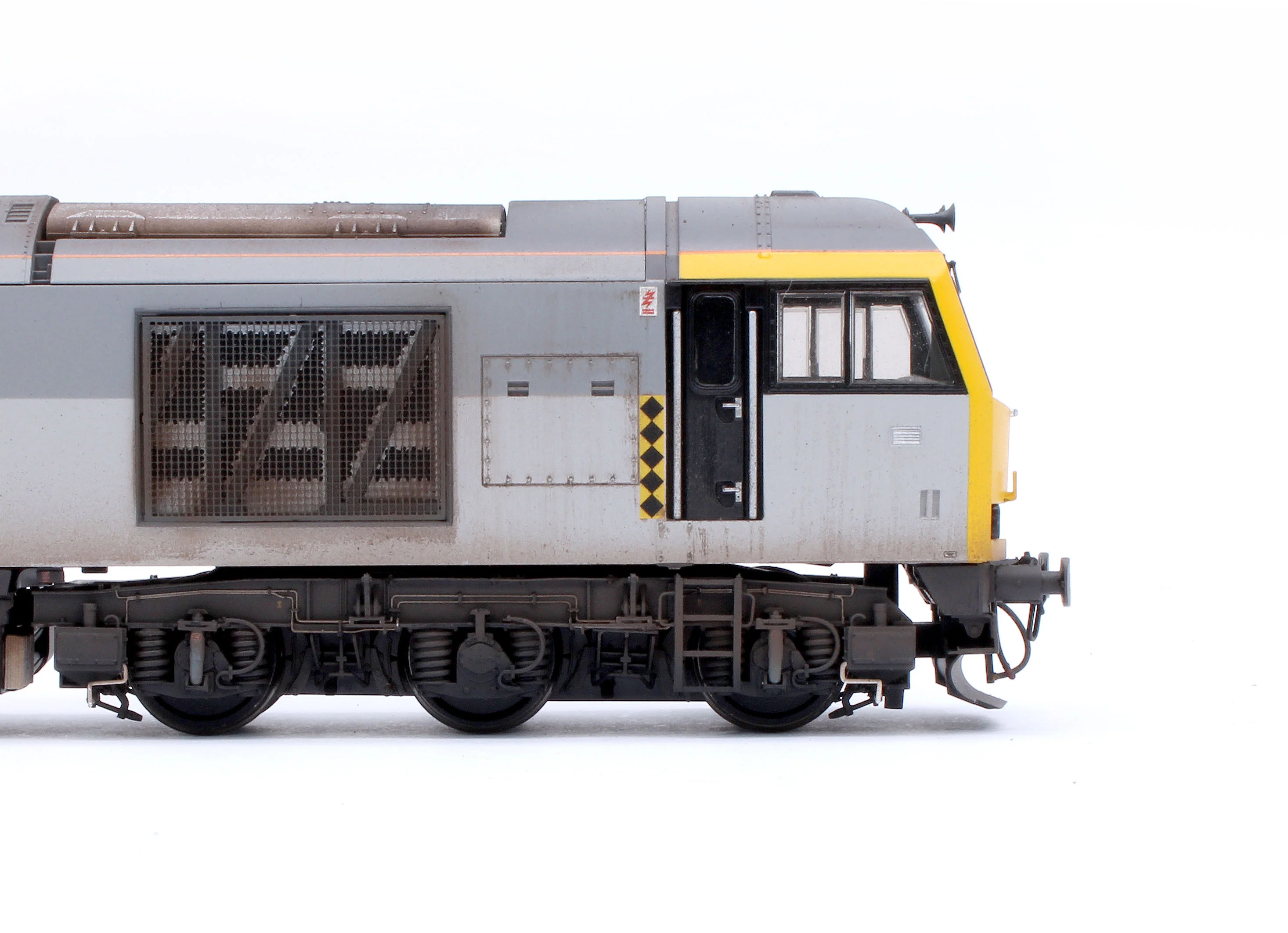 CM-60061-TGCL-SOUNDW Highly Detailed Premium Weathered Class 60 061 “Alexander Graham Bell” Triple Grey Coal Diesel Electric Locomotive - DCC Sound - Image 7