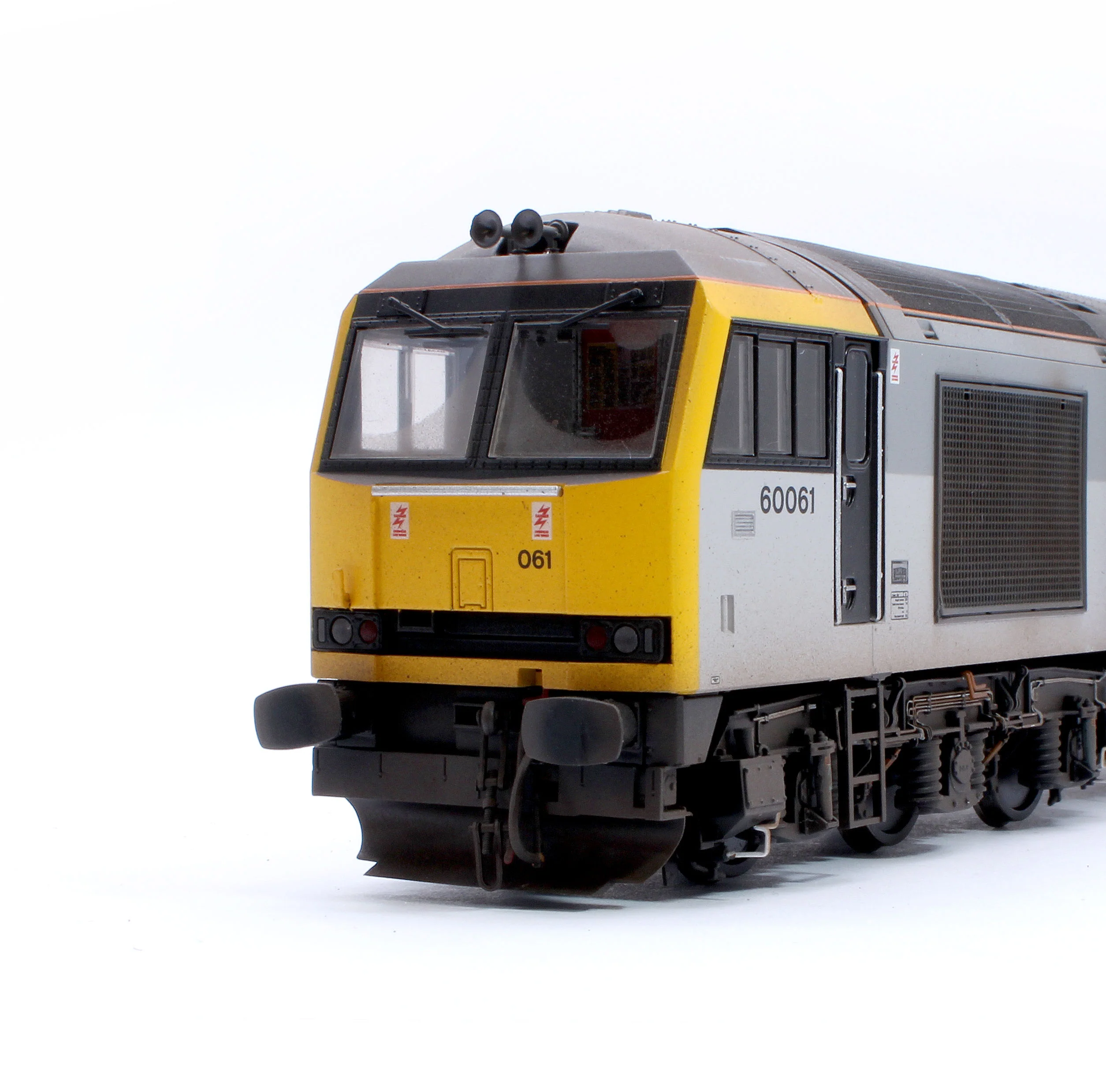 CM-60061-TGCLW Highly Detailed Premium Weathered Class 60 061 “Alexander Graham Bell” Triple Grey Coal Diesel Electric Locomotive - Image 8