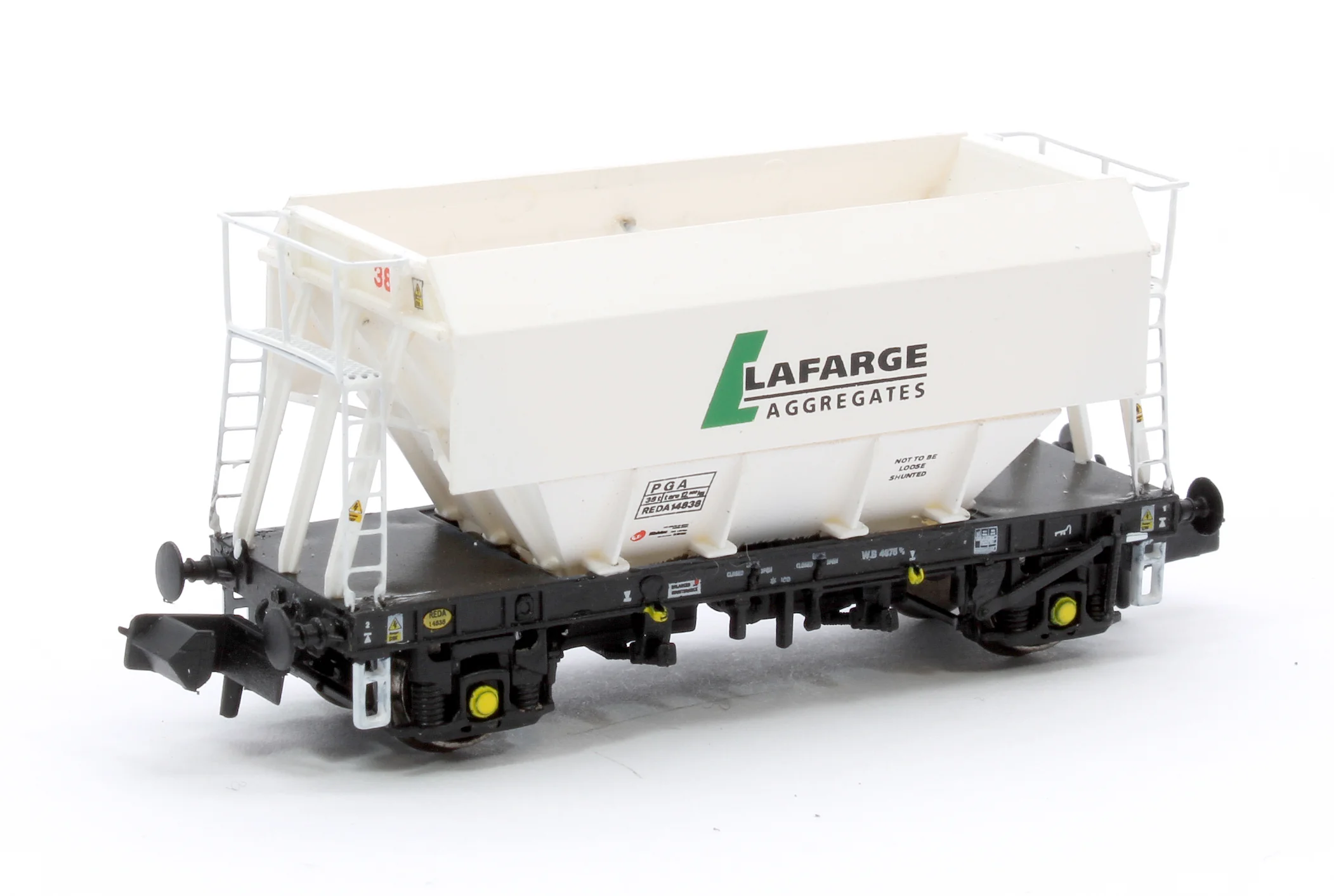 CM PG012 N (L) TP (A) Set of 3 Lafarge Aggregates PGA 51T Hopper Wagons - Image 5