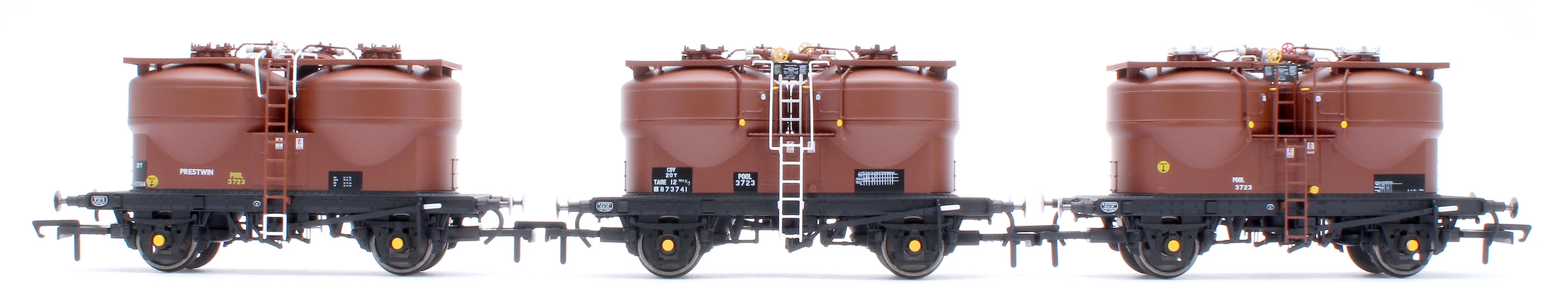 C3042 Set of 3 Prestwin Silo Wagons in BR Bauxite - TOPS - Image 2
