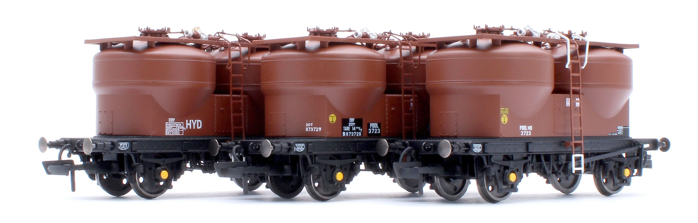 C3042C Set of 3 Prestwin Silo Wagons in BR Bauxite - TOPS - Image 9
