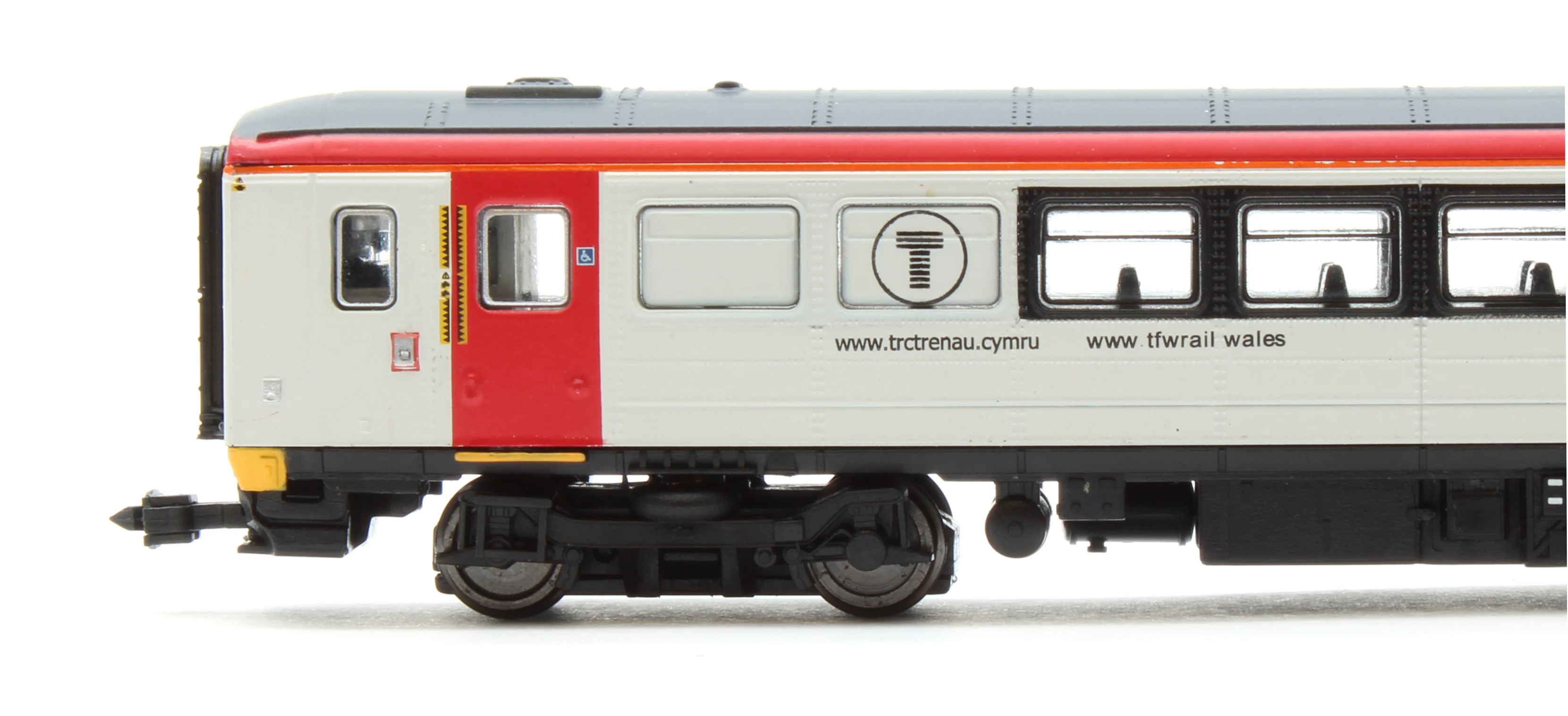 2D-020-005 Class 153 153333 Transport for Wales - Image 6
