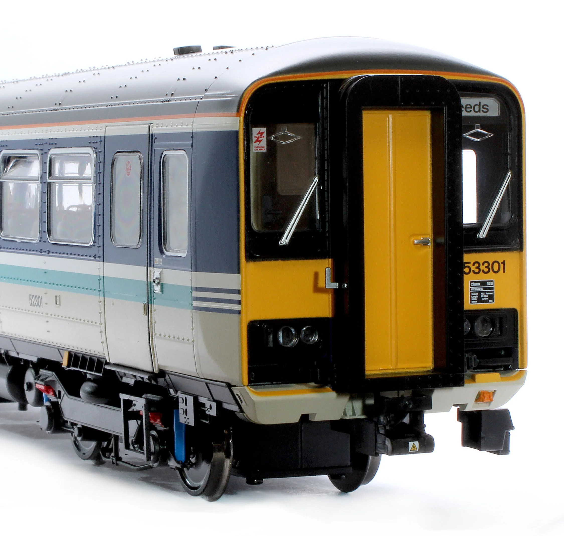 53201 Class 153 Regional Railways 153301 Diesel Locomotive - Image 8
