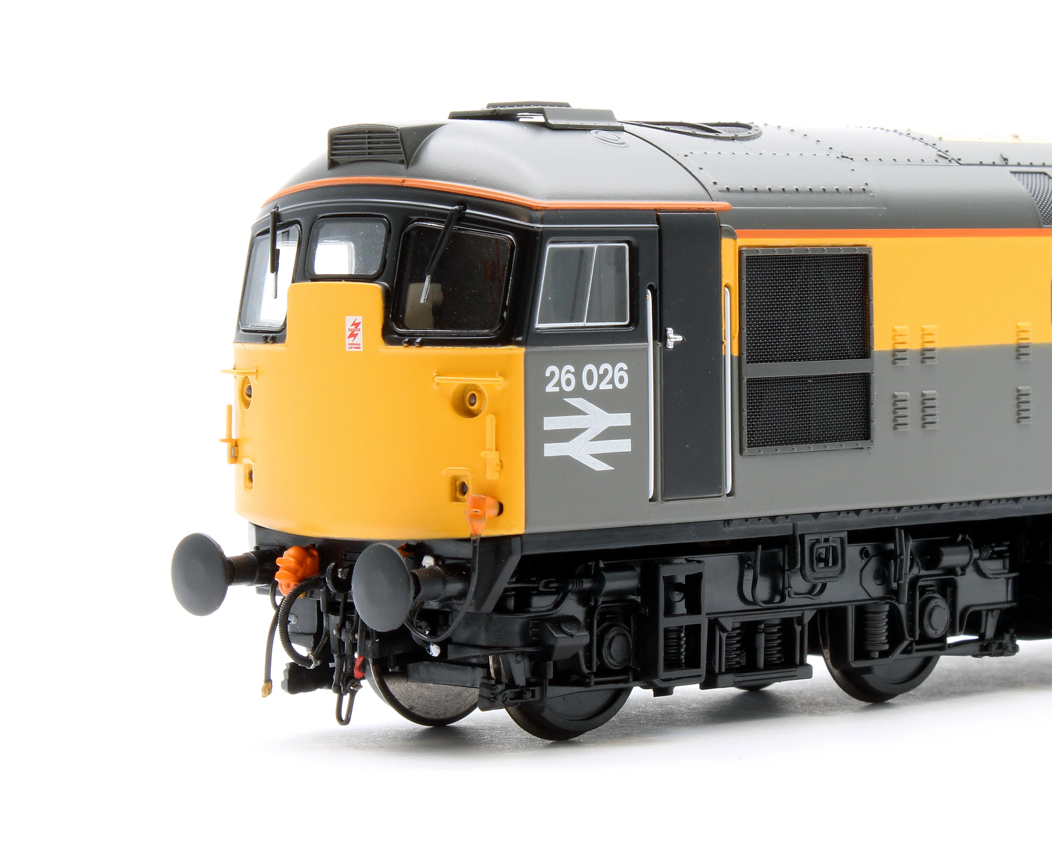2646 Class 26 Civil Engineers Grey/Yellow 26026 Diesel Locomotive - Image 6