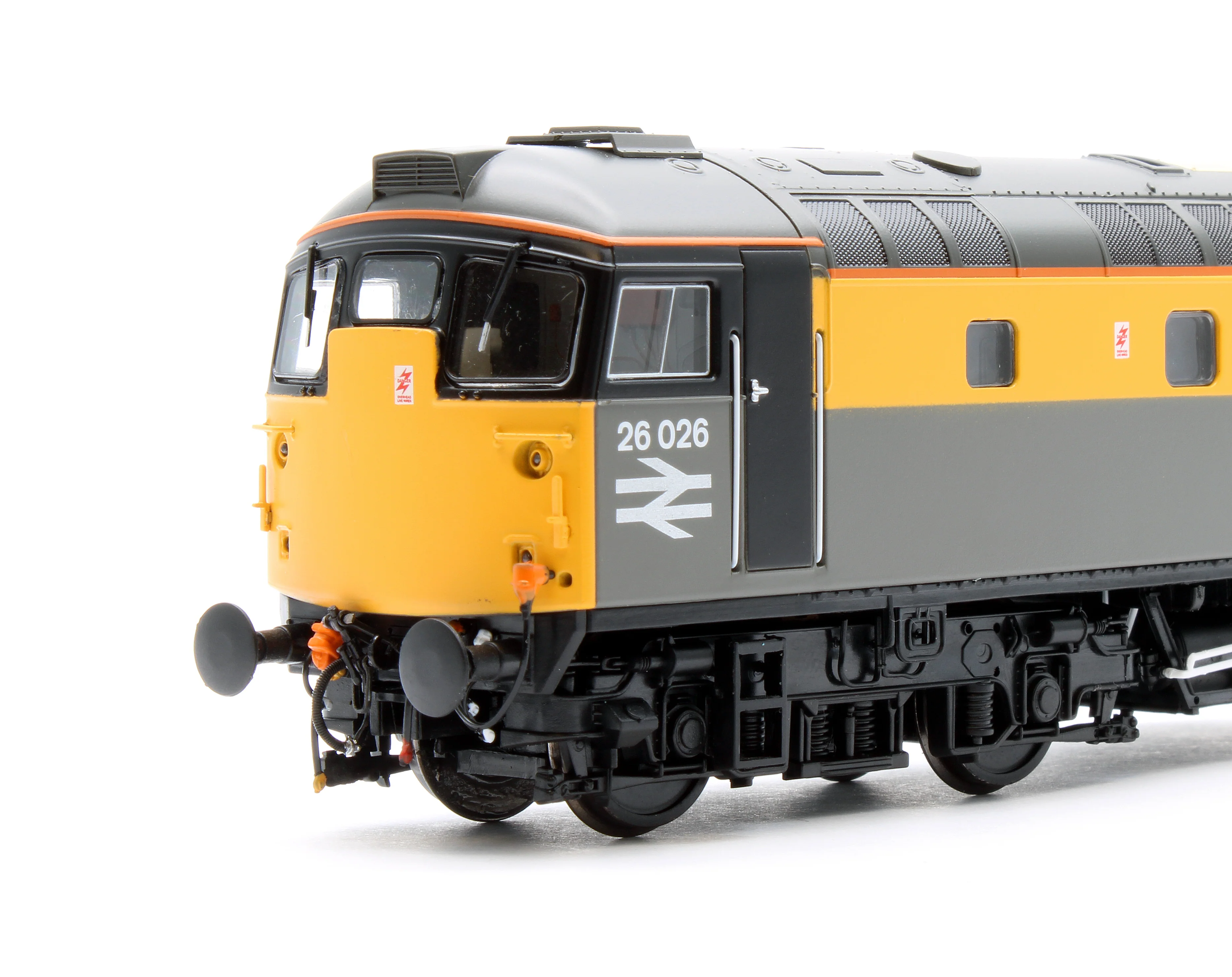 2646 Class 26 Civil Engineers Grey/Yellow 26026 Diesel Locomotive - Image 7