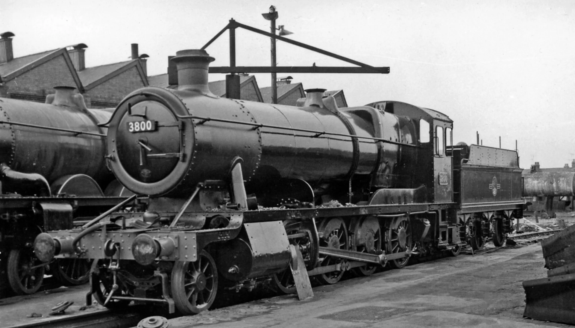 4S-009-001S Class 28xx / 2884 2831 Lined Great Western Green 2-8-0 Steam Locomotive - Sound Fitted - Image 2