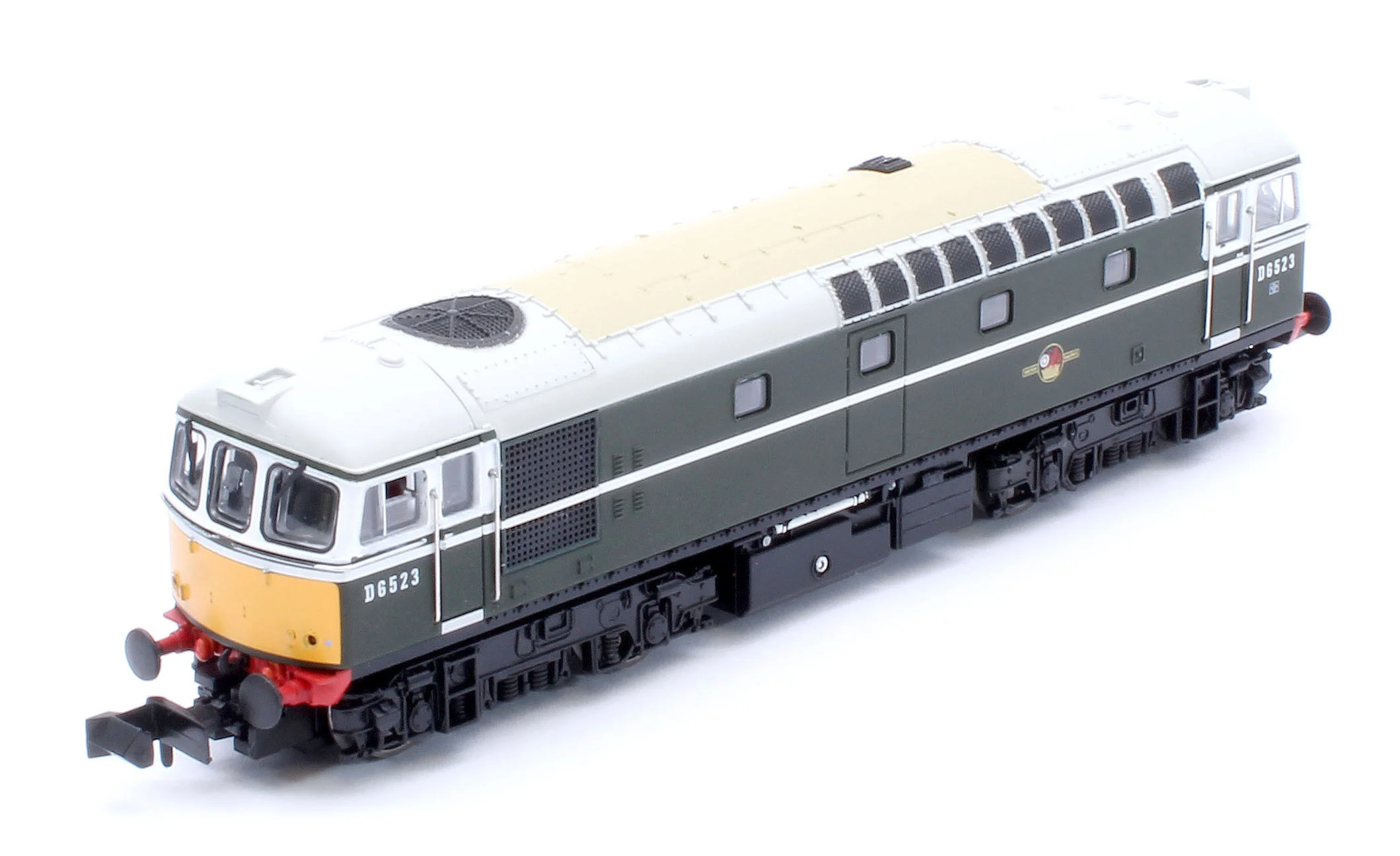 2D-001-010D Class 33/0 D6523 BR Green Small Yellow Panels Diesel Locomotive - DCC Fitted - Image 10