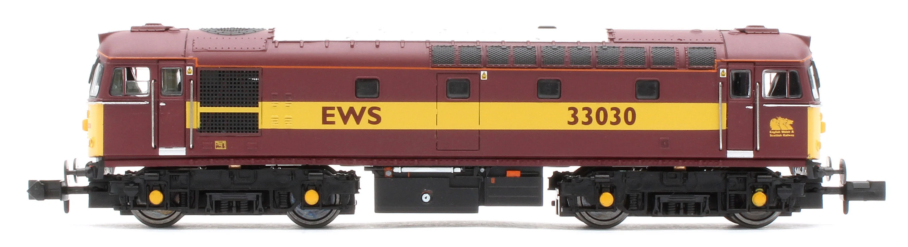 GM2210603 Class 33 030 EWS Red/Gold Diesel Locomotive - Image 2