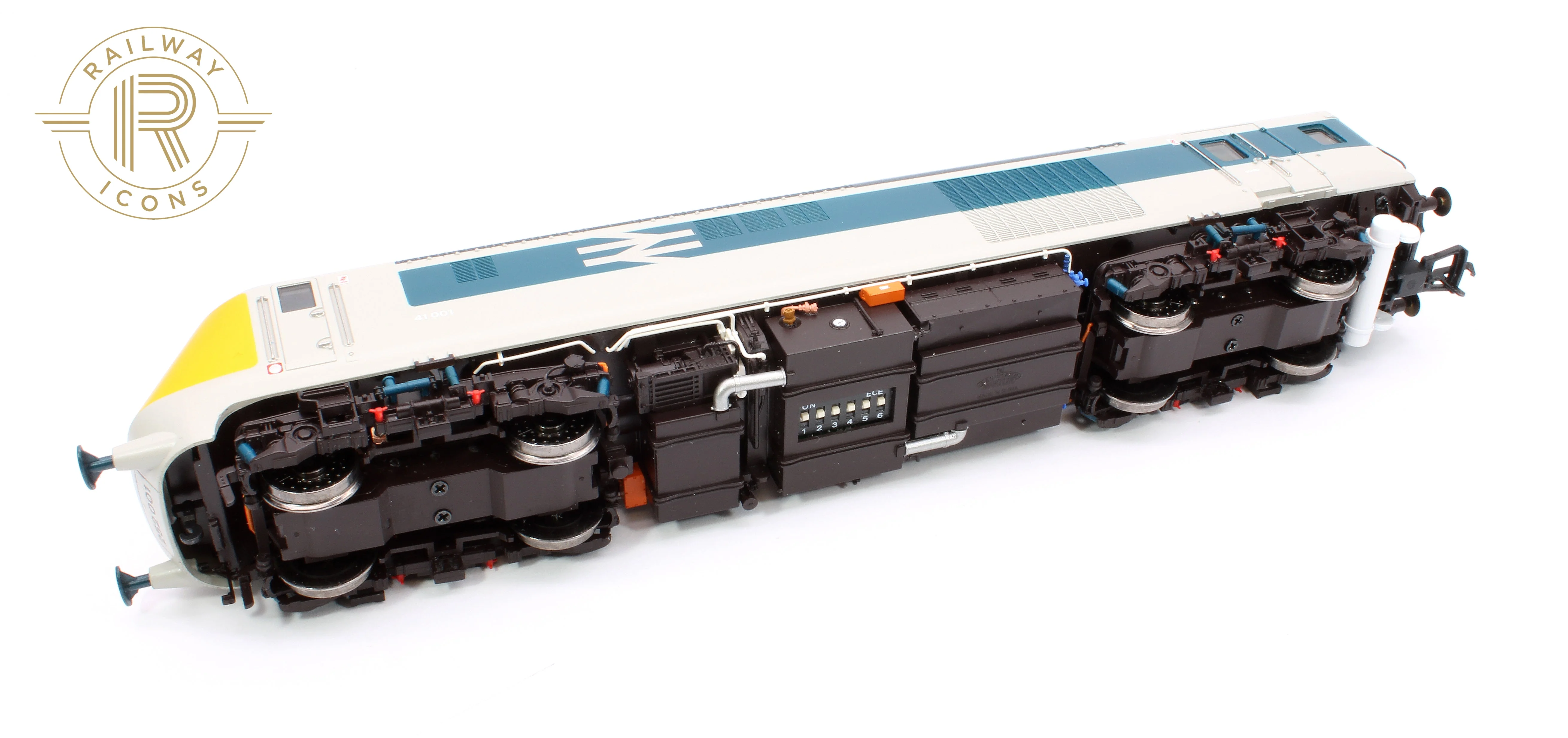 35-110NRMSF Class 41 (British Rail Class 252) Prototype HSDT Power Car Diesel Locomotive No.41001 - DCC Sound - Image 13