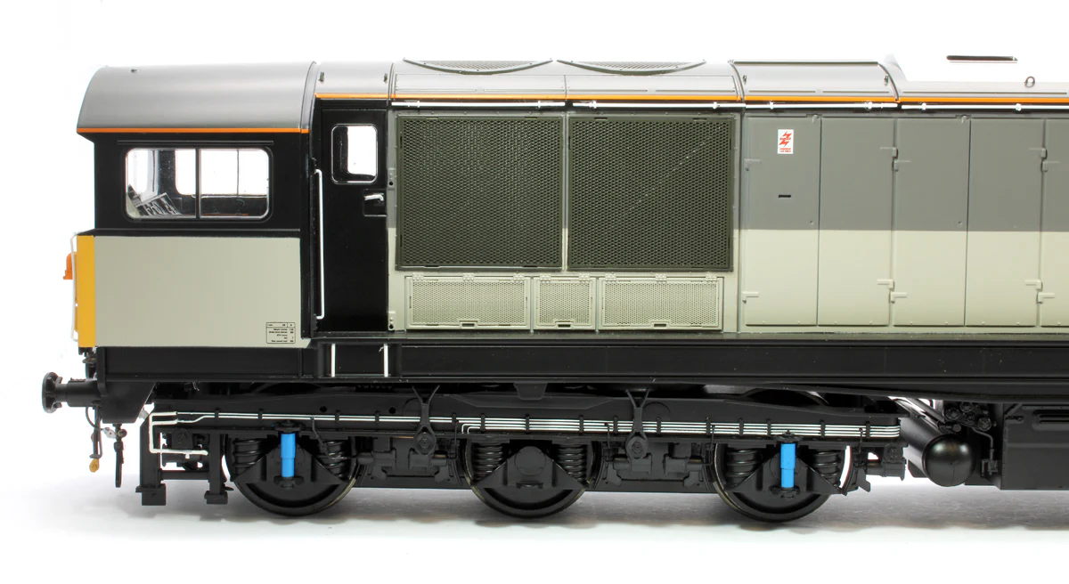 5857 Class 58 58009 Mainline Grey Diesel Locomotive - Image 10