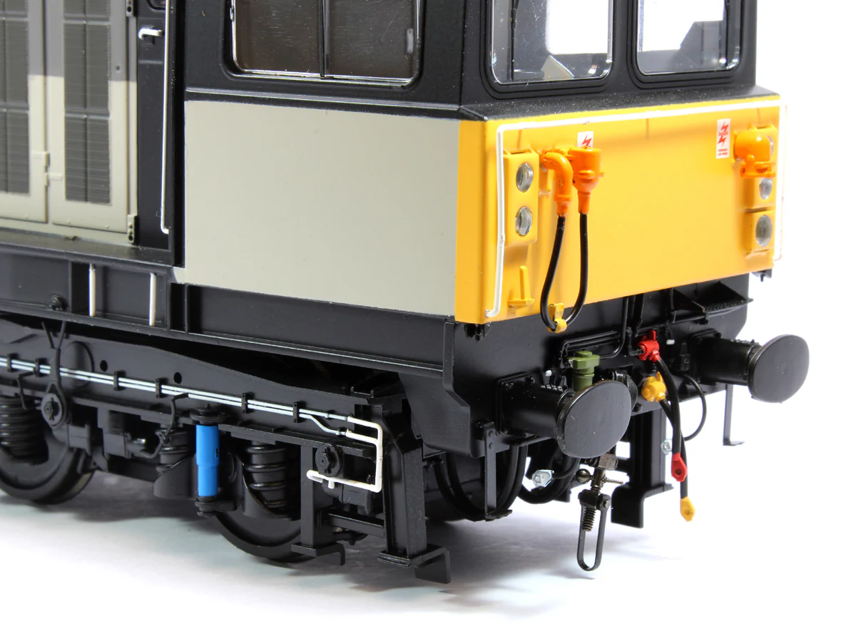 5857 Class 58 58009 Mainline Grey Diesel Locomotive - Image 8