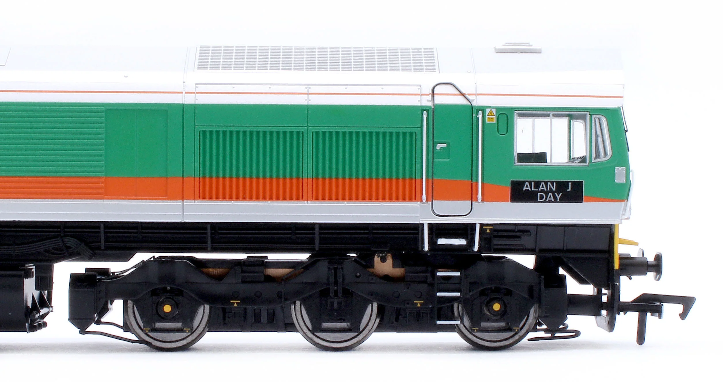 4D-005-007D Class 59 59002 MRL Green/Orange Alan J Day Diesel Locomotive - DCC Fitted - Image 8