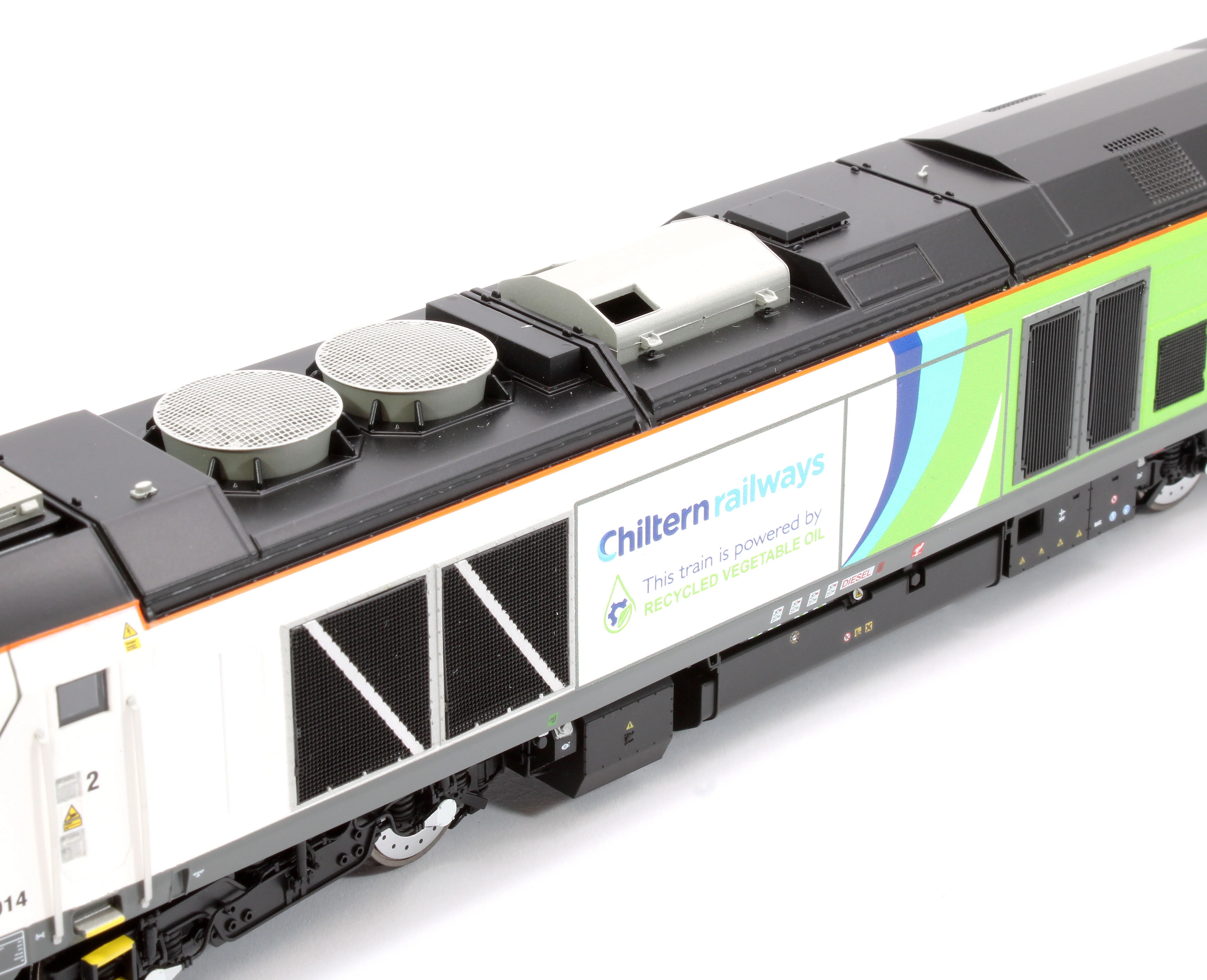 4D-022-028 Class 68 68014 Chiltern Green Bio Fuel Livery Diesel Locomotive - Image 11