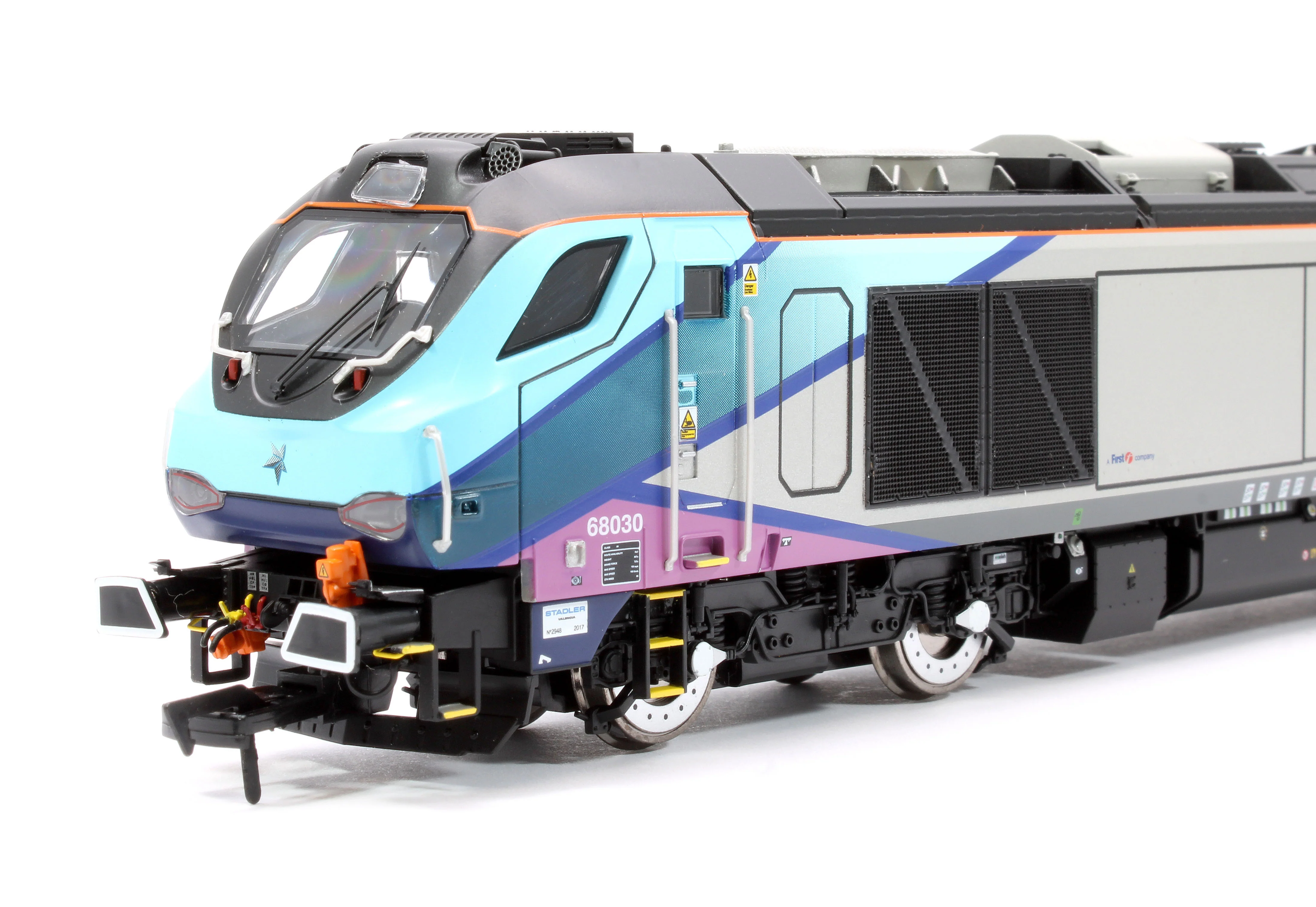 4D-022-025 Class 68 "Black Douglas" 68030 Transpenine Express Diesel Locomotive - Image 9