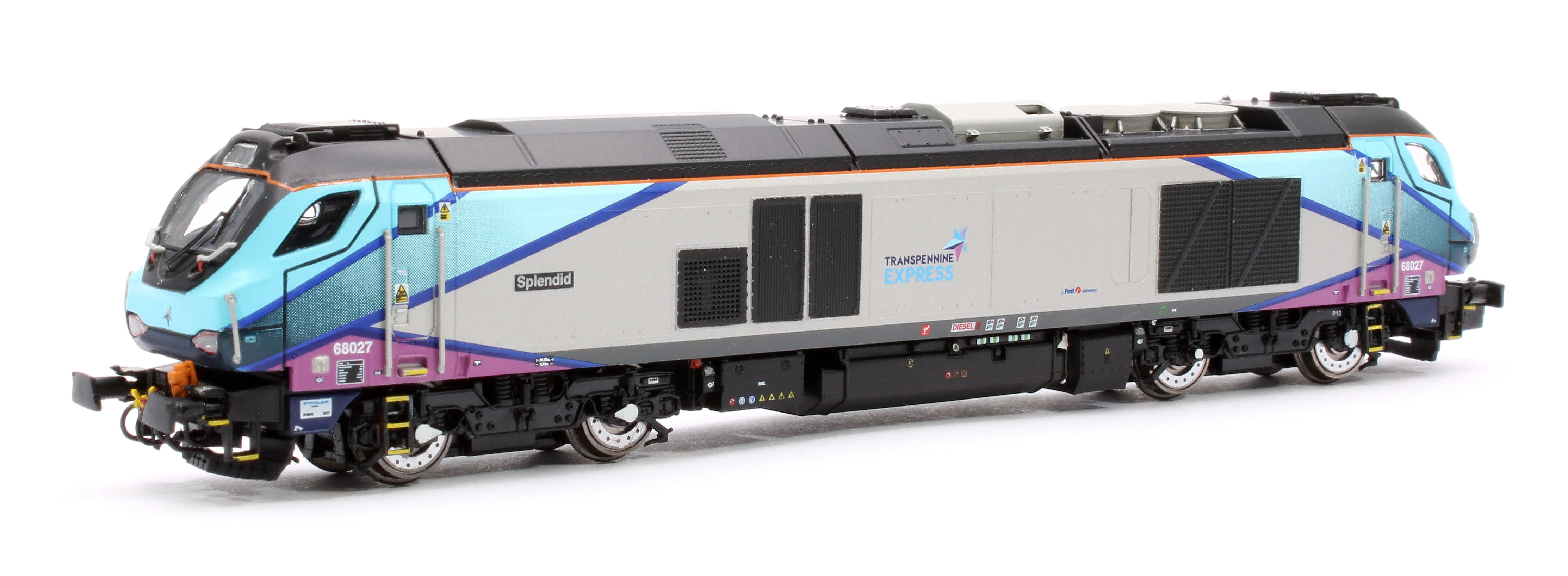 2D-022-014 Class 68 Splendid 68027 Transpennine Express Diesel Locomotive