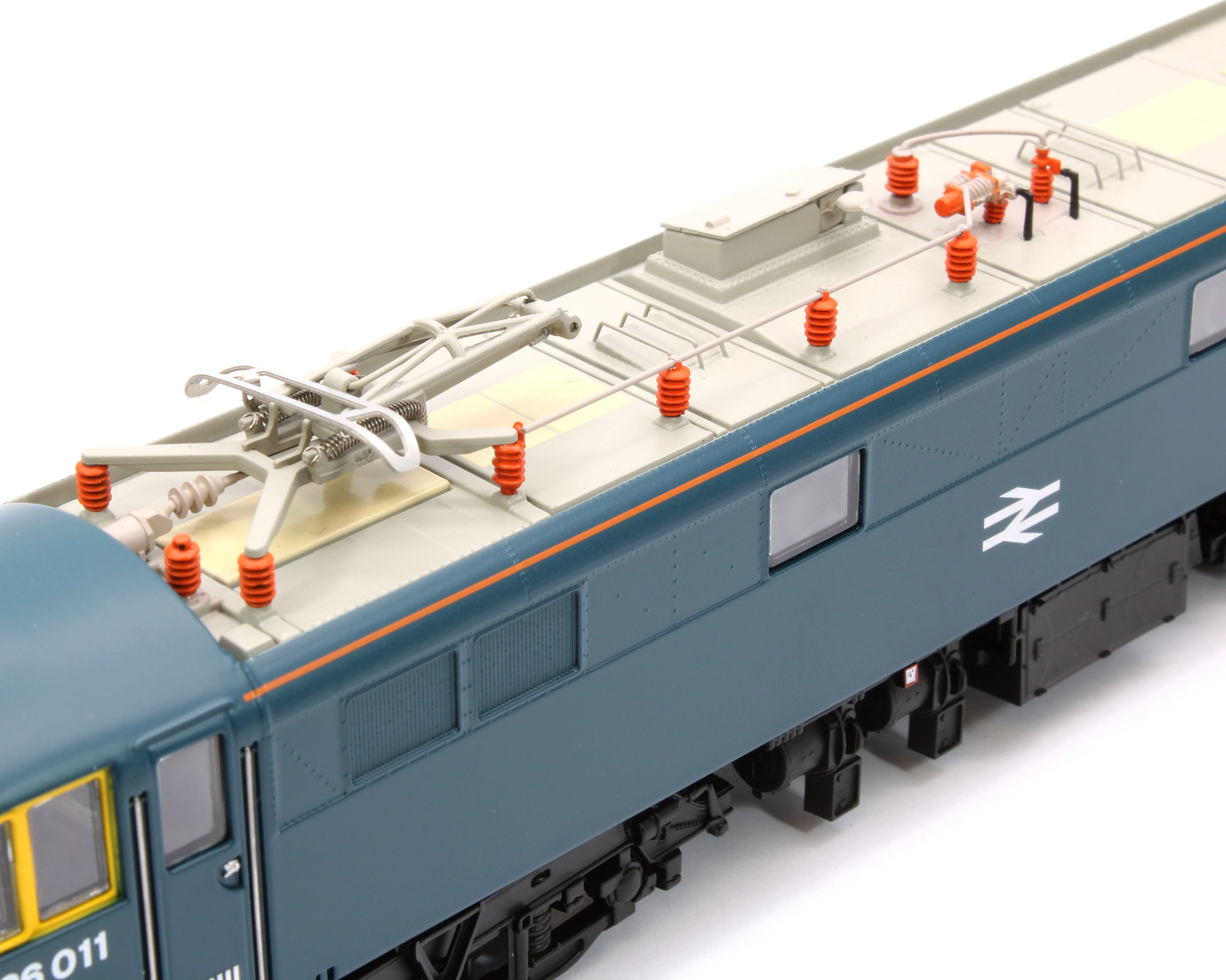 8659 Class 86 BR Rail Blue 86011 with FYE, Orange Cantrail Warning Stripe (Faiveley Pantograph) (V3a) Electric Locomotive - Image 10