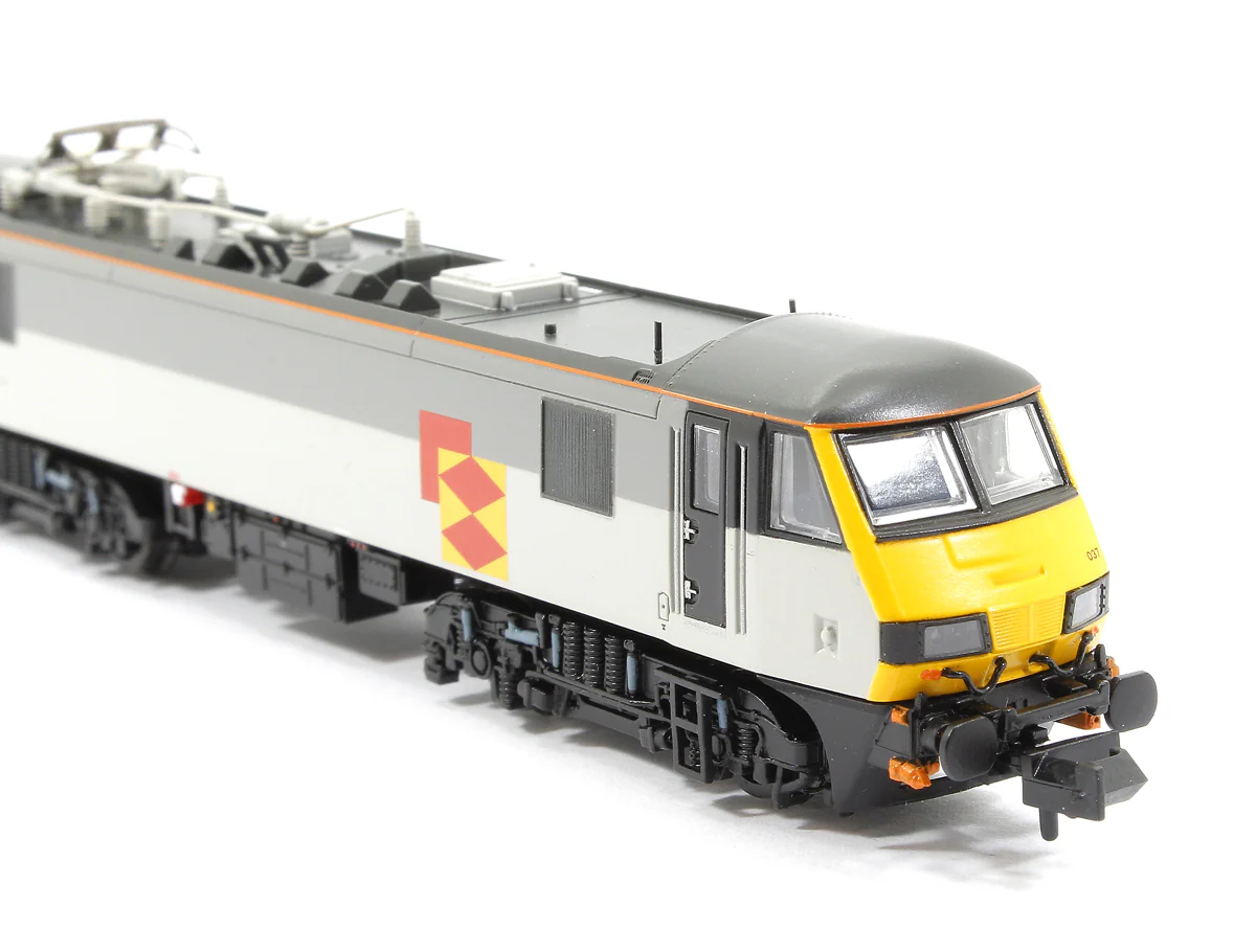 371-781SF Class 90/0 90037 BR Railfreight Distribution Sector Electric Locomotive - DCC Sound - Image 9