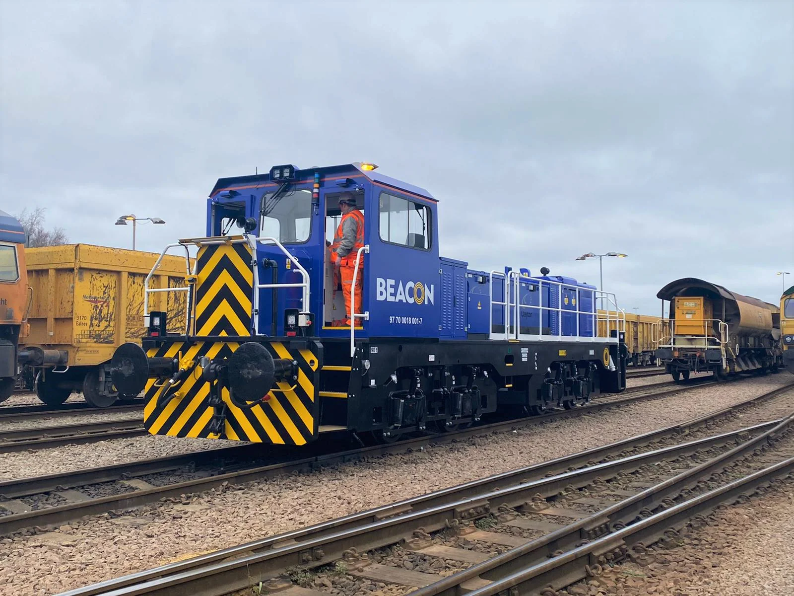 RT-CL18-BE-006 Clayton Class 18 (18006-15) / CBD90 Beacon Rail Hybrid Battery Diesel Locomotive (BMAC Light Cluster) - Image 11
