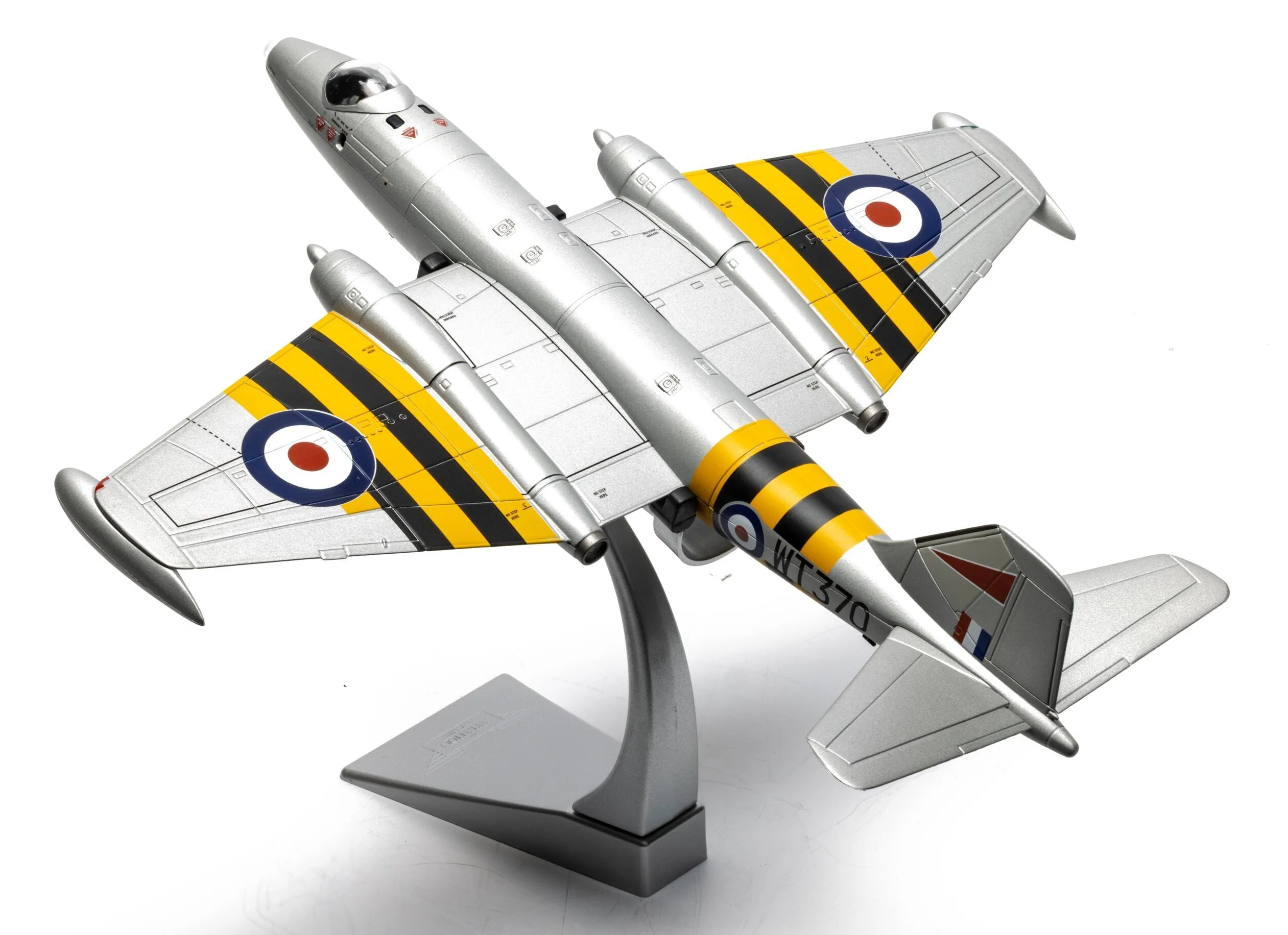 AA34711 English Electric Canberra B.6, WT370, Operation Musketeer, 1956 - Image 2