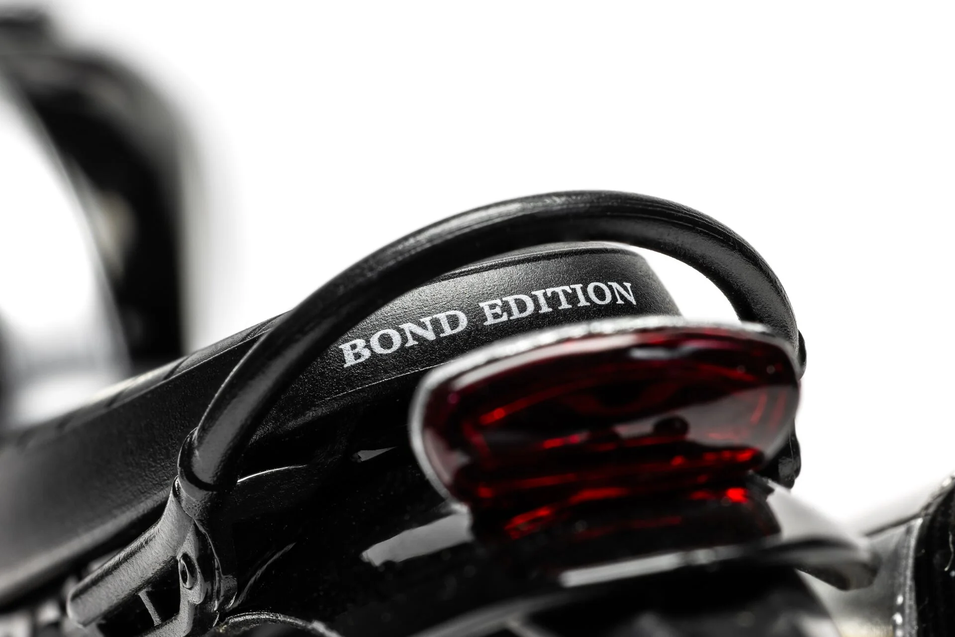 CC08402 Triumph Scrambler 1200 (Bond Edition) - Image 5