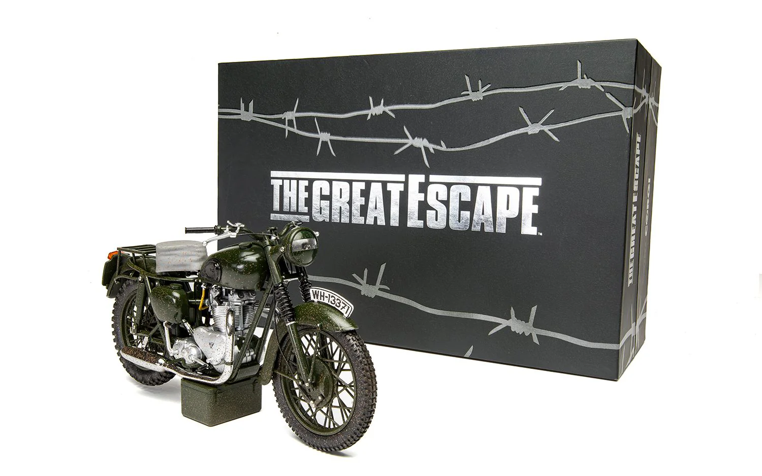 CC08501 The Great Escape - Triumph TR6 Trophy (Weathered) - Image 6
