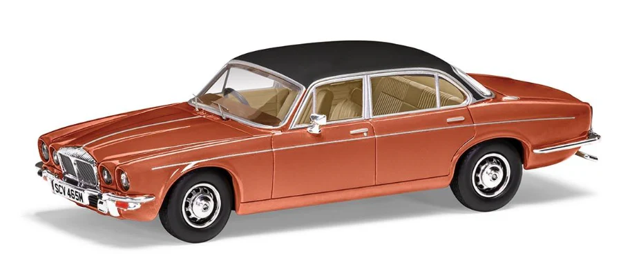 VA13903 Daimler Double-Six Series 2 Vanden Plas. Coral