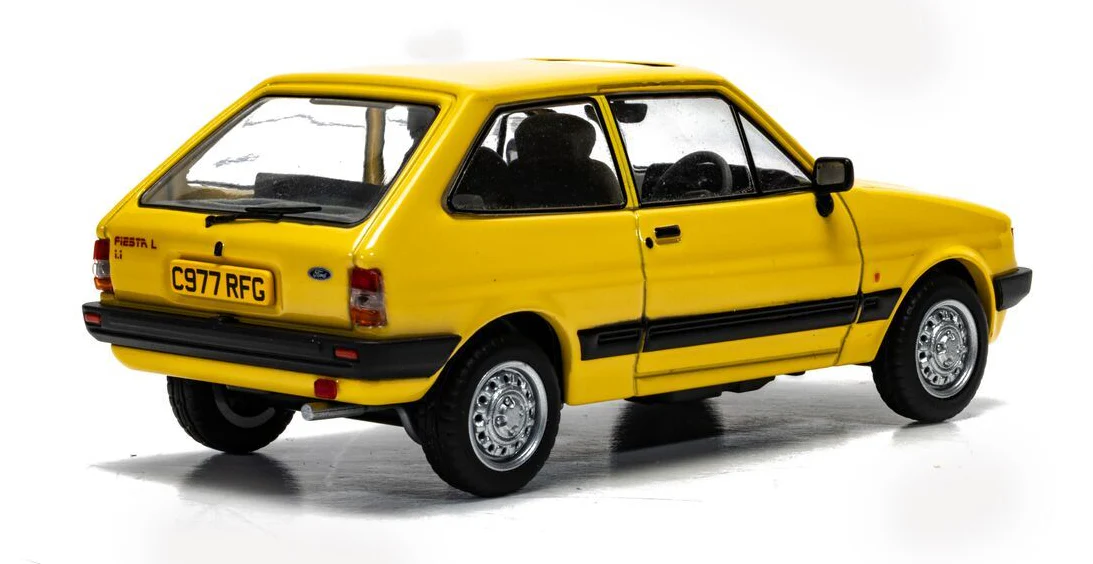 VA14404 Ford Fiesta Mk2 1.1L, Citrine Yellow - Image 3