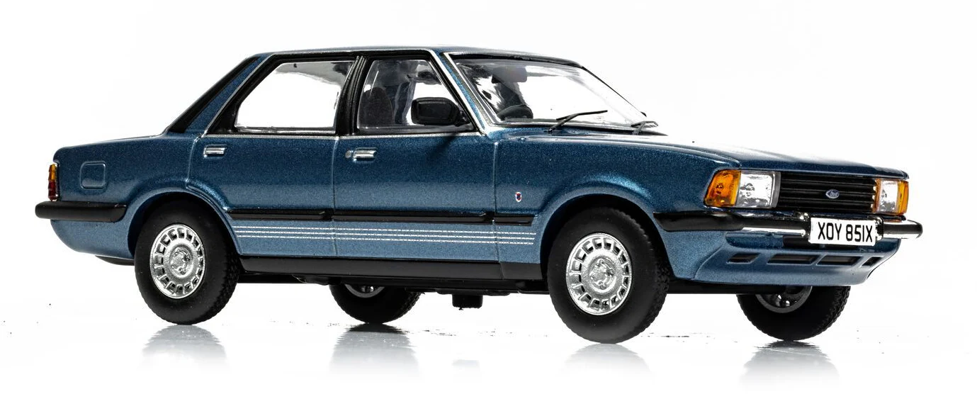VA15007 Ford Cortina Mk5 2.3 Ghia - Titan Blue - Image 2