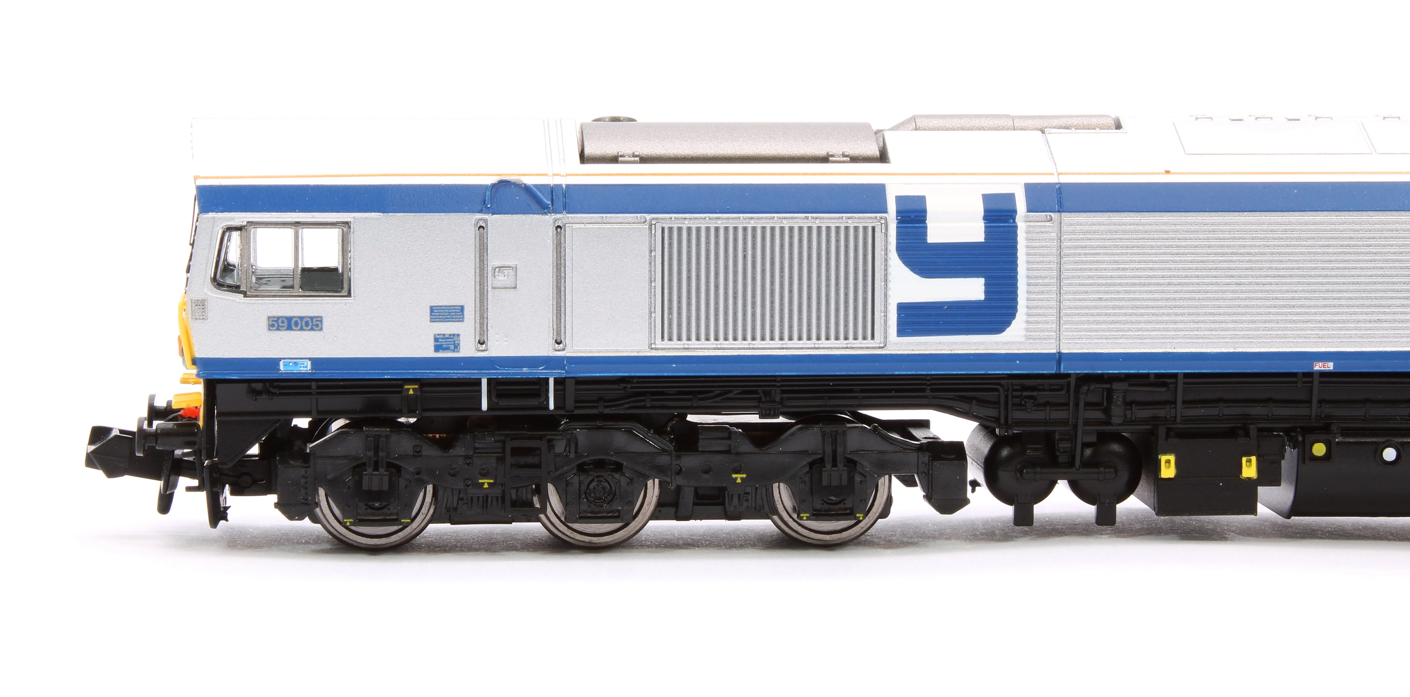 2D-005-000S Class 59 #59005 "Kenneth J Painter" Foster Yeoman Silver Livery Diesel Locomotive - DCC Sound - Image 6