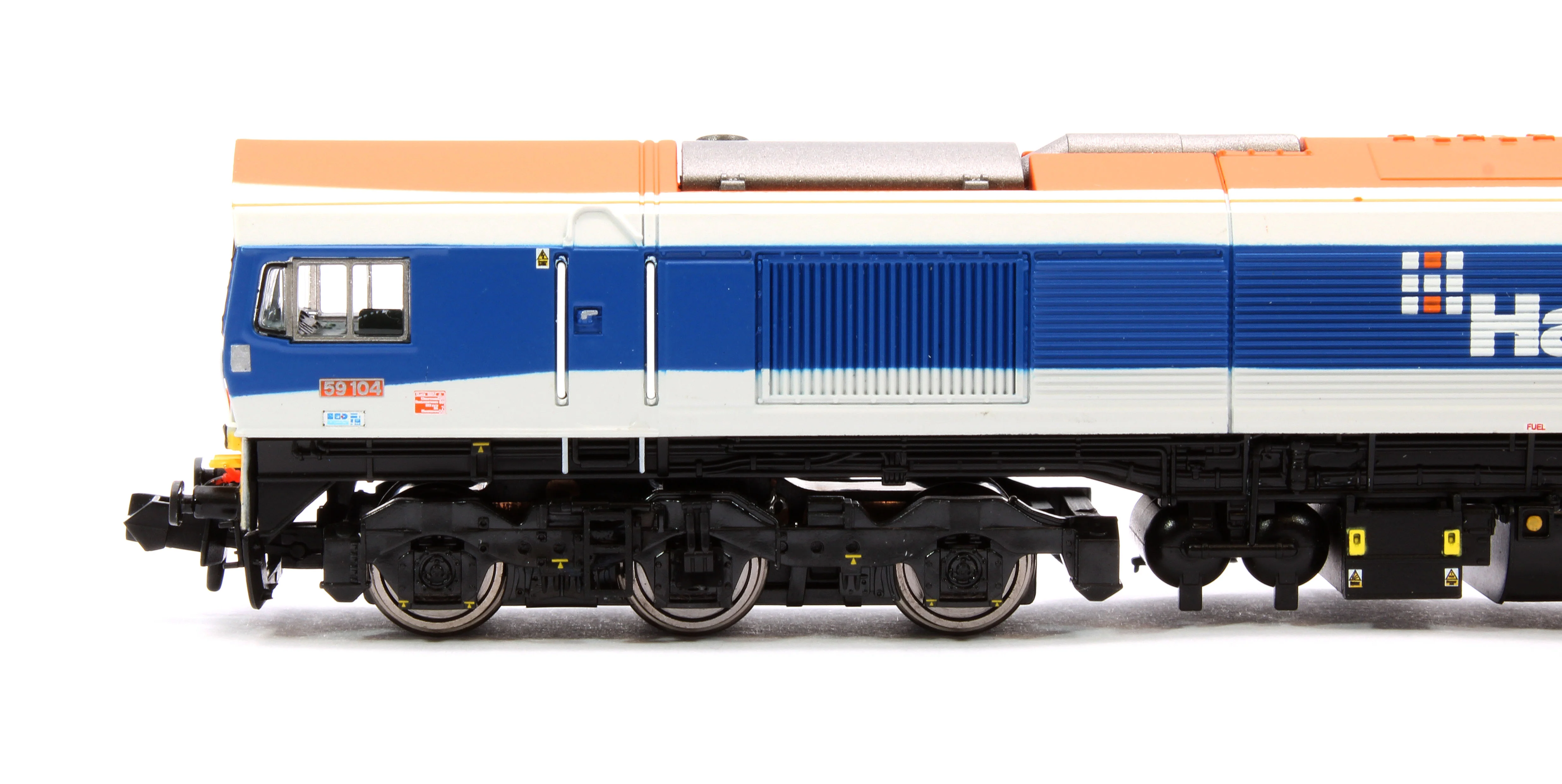 2D-005-004S Class 59104 'Village of Great Elm' Hanson Diesel Locomotive DCC Sound - Image 6