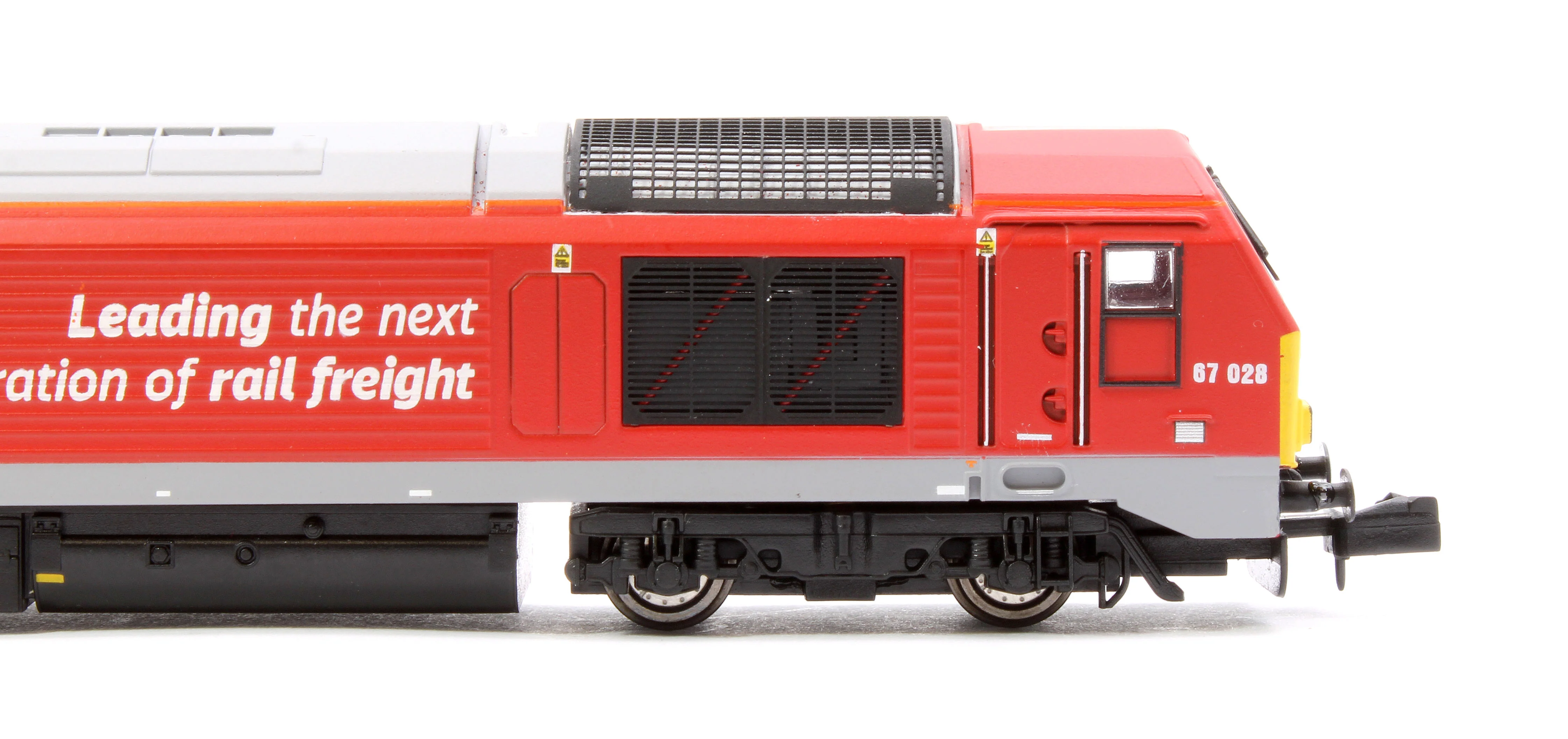 2D-010-014D Class 67 DB Schenker Red 67028 Diesel Locomotive - DCC Fitted - Image 8