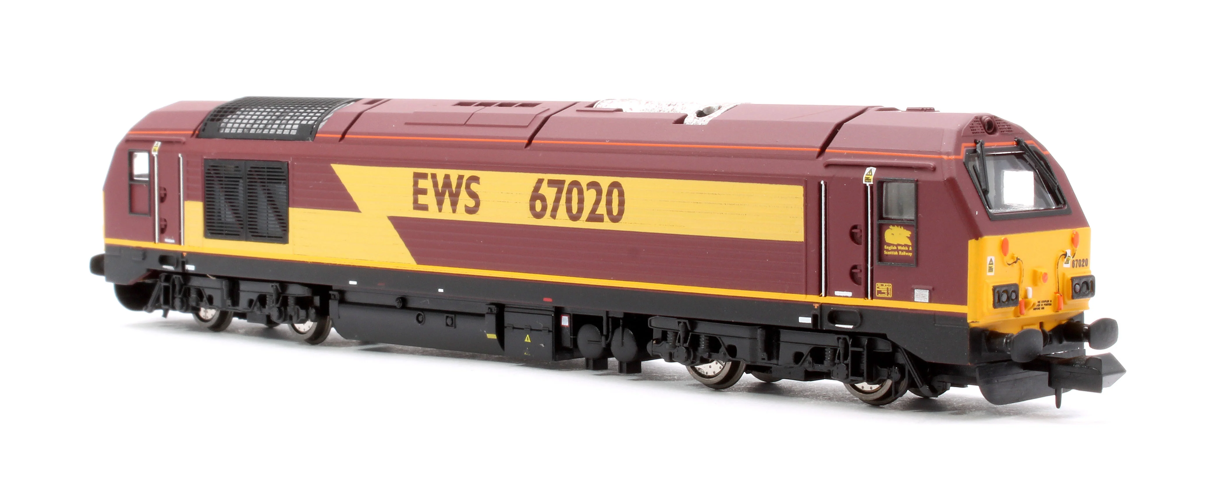 2D-010-015 Class 67 EWS Red/Gold 67020 Diesel Locomotive - Image 4