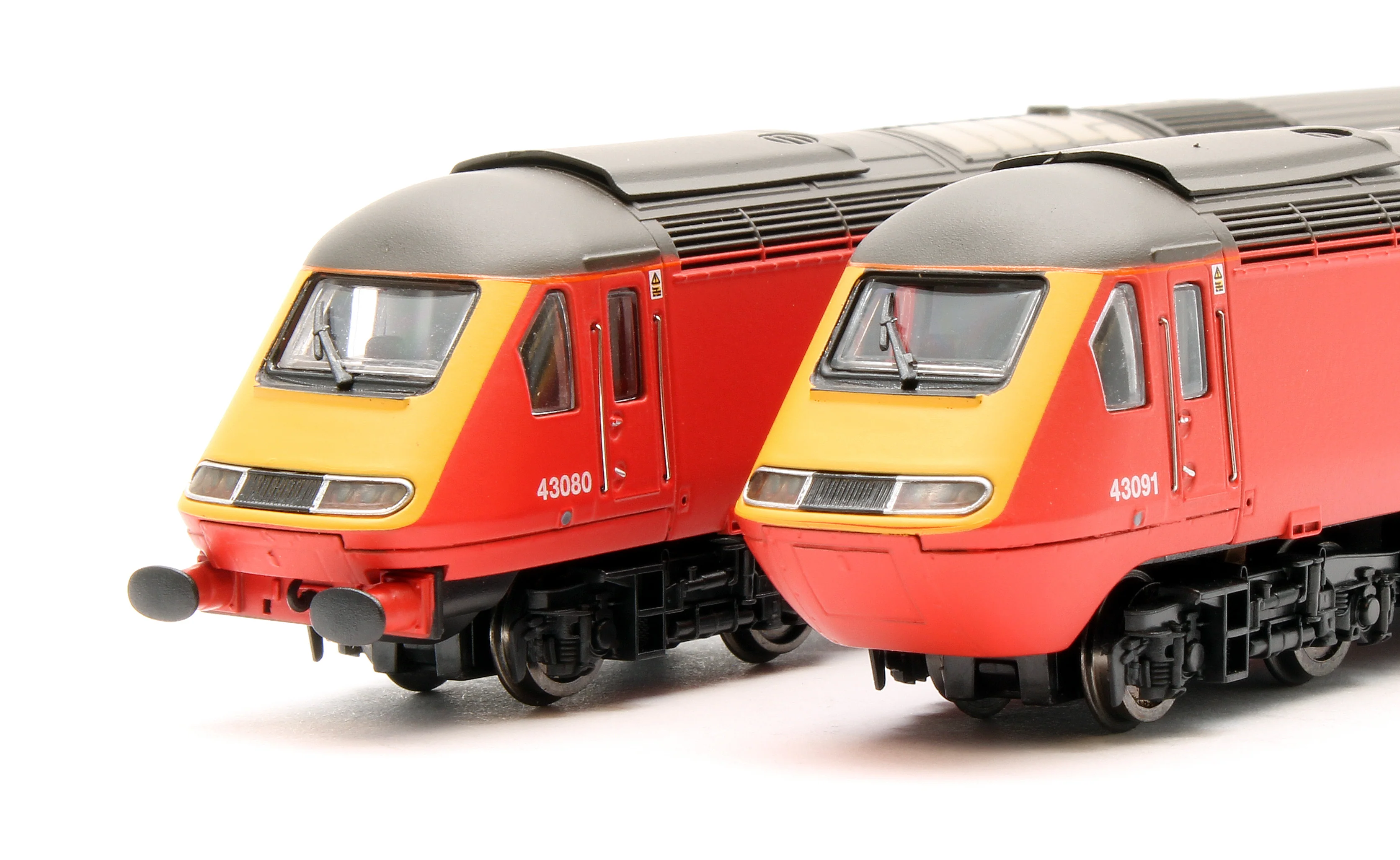 2D-019-205 Class 43 HST Virgin Twin Pack 43080 (Buffers) & 43091 (No Buffers) HST Twin Pack - Image 9