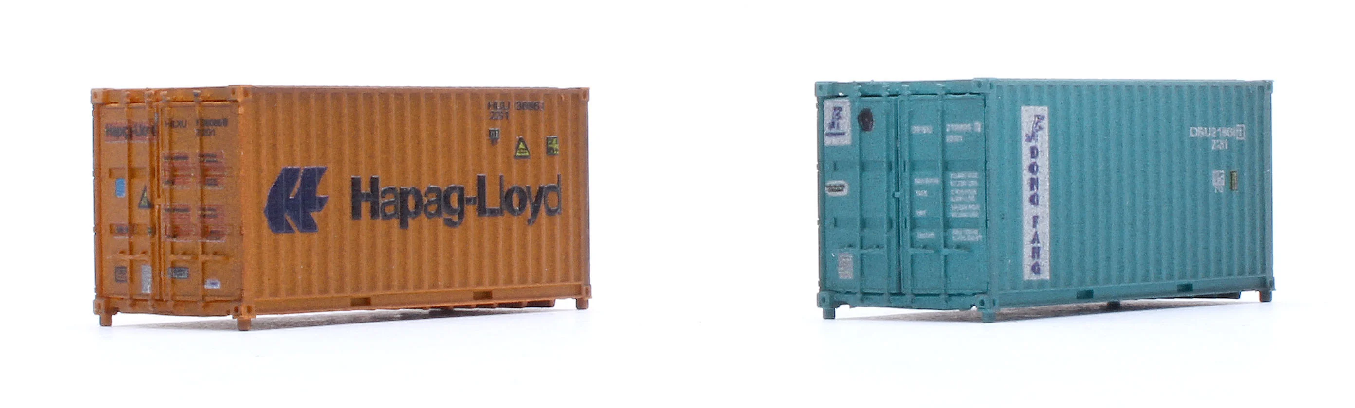 2F-028-207 20ft Container Set (2) Hapag-Lloyd/Dong Fang - Weathered - Image 4