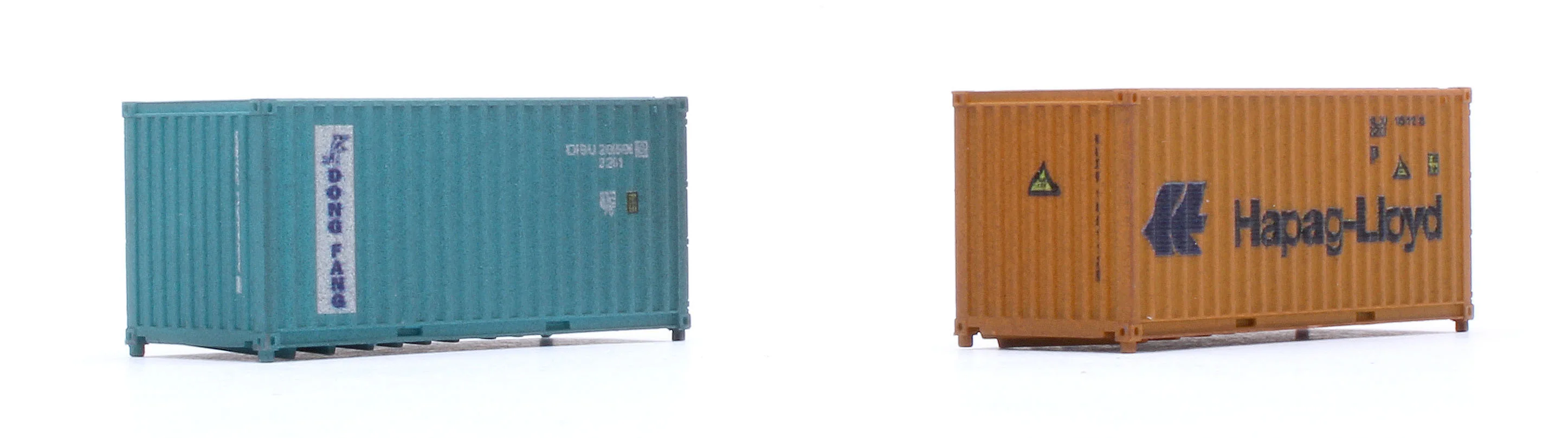 2F-028-207 20ft Container Set (2) Hapag-Lloyd/Dong Fang - Weathered - Image 7