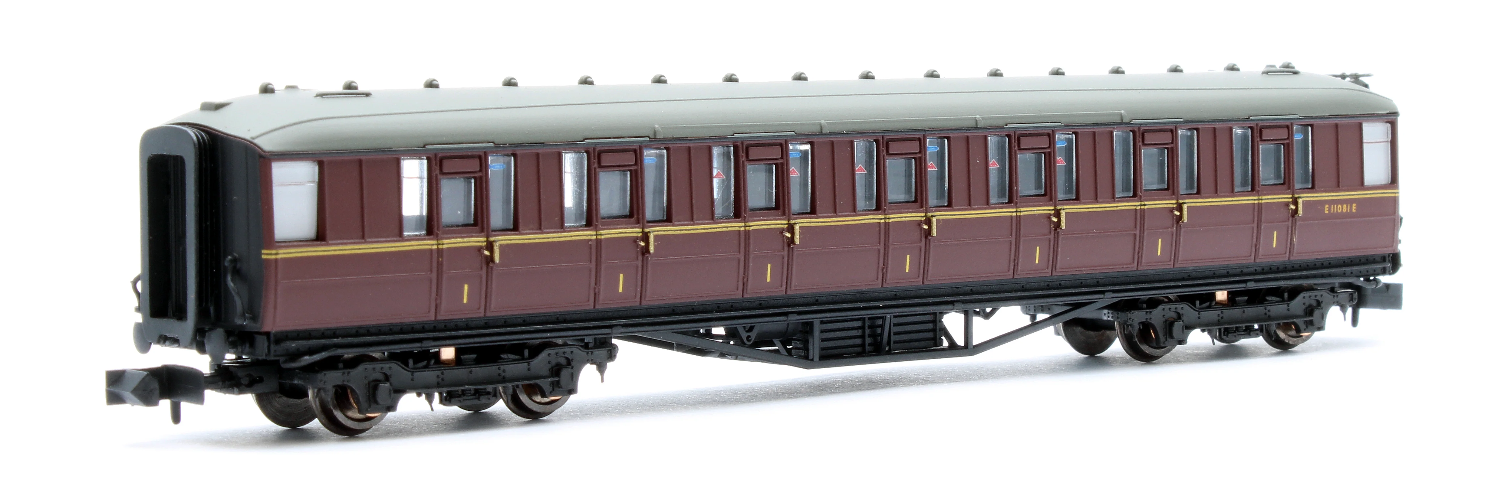 2S-008-018 A4 Dominion of New Zealand 60013 BR Late Crest & 4 Gresley Coaches - Image 8
