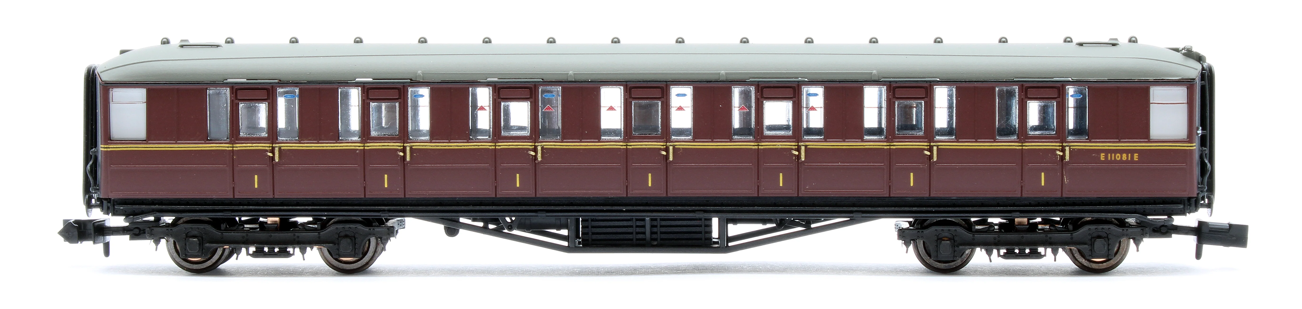 2S-008-018 A4 Dominion of New Zealand 60013 BR Late Crest & 4 Gresley Coaches - Image 9