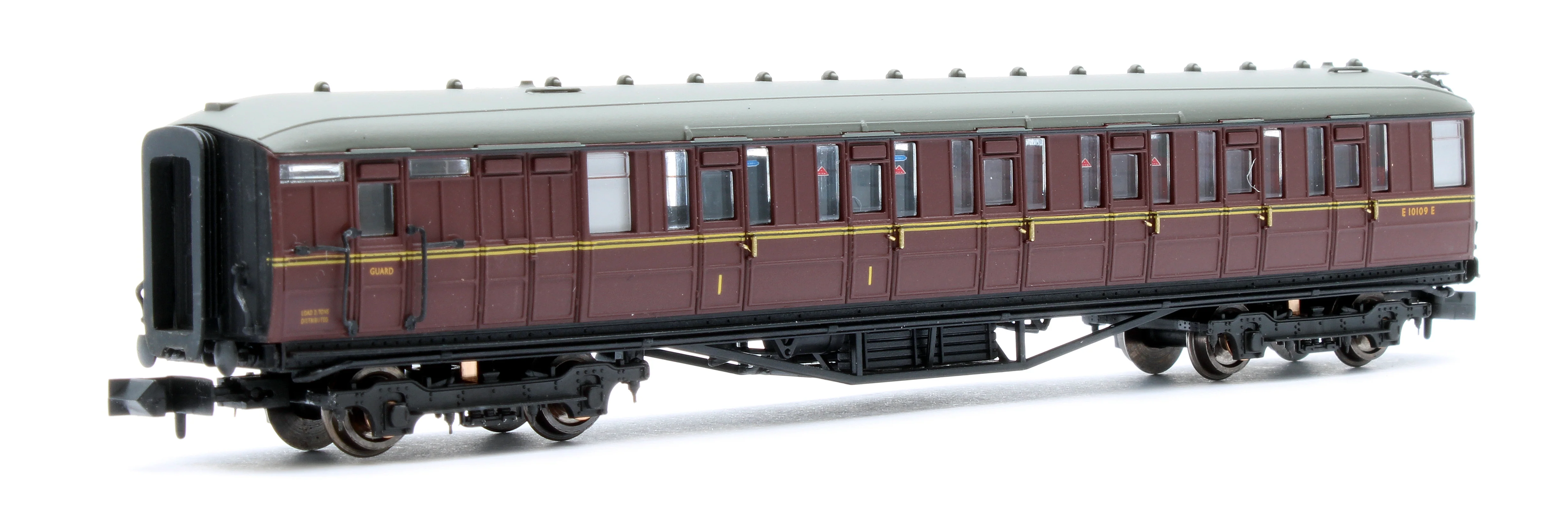2S-008-018D A4 Dominion of New Zealand 60013 BR Late Crest & 4 Gresley Coaches - DCC Fitted - Image 10