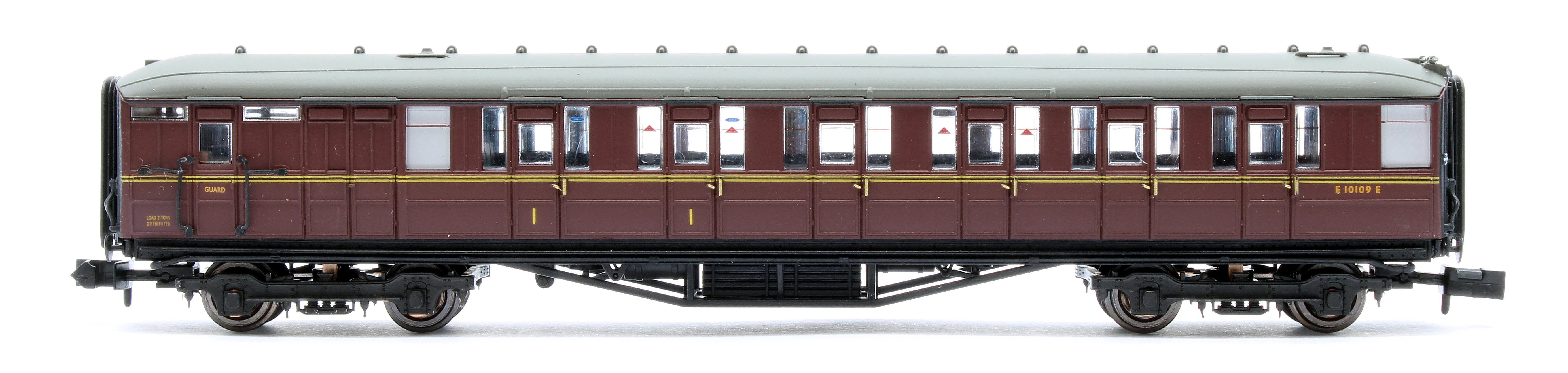 2S-008-018D A4 Dominion of New Zealand 60013 BR Late Crest & 4 Gresley Coaches - DCC Fitted - Image 11