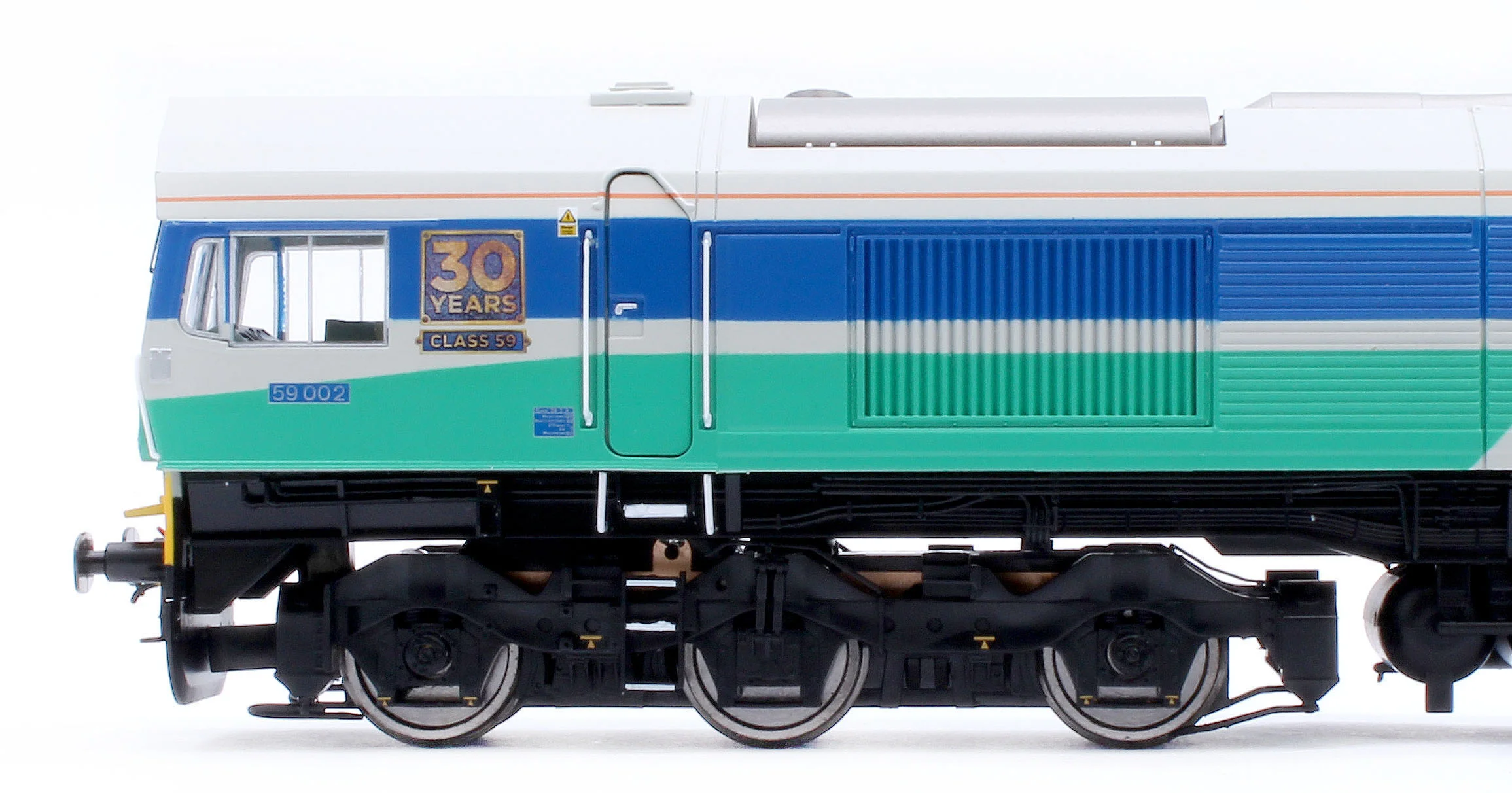 4D-005-010SSM Class 59 Aggregate Industries 59002 Alan J Day Diesel Locomotive - DCC Sound & Smoke Fitted - Image 6