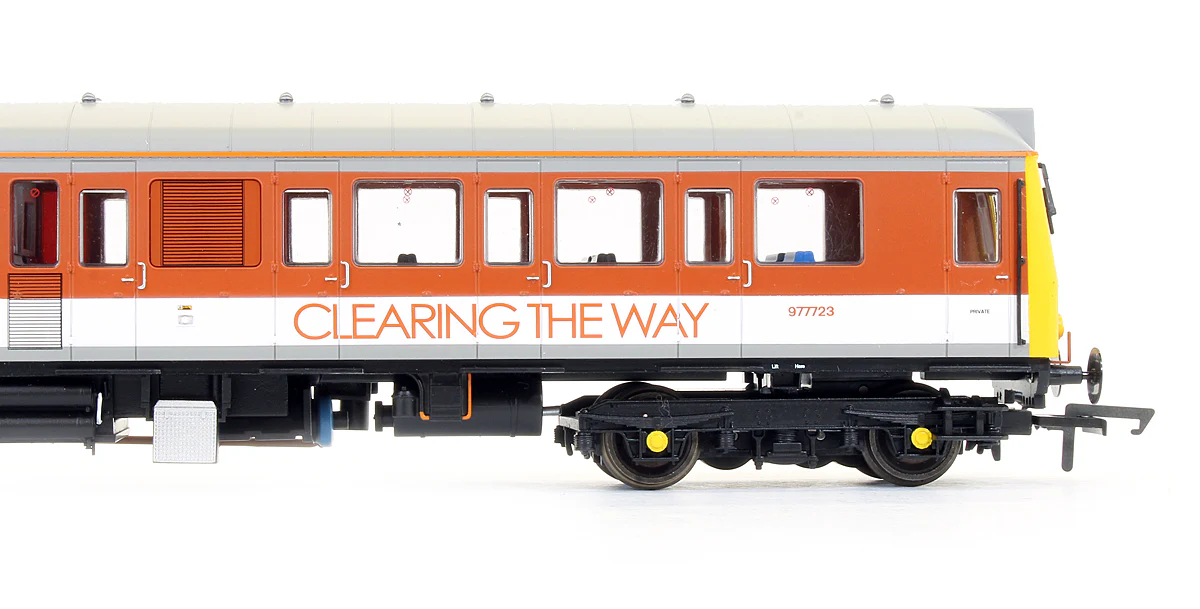 Pre-Owned 4D-009-009 Class 121 Bubble Car Railtrack 'Clearing the Way' Diesel Locomotive No.977723 - DCC Fitted - Image 4