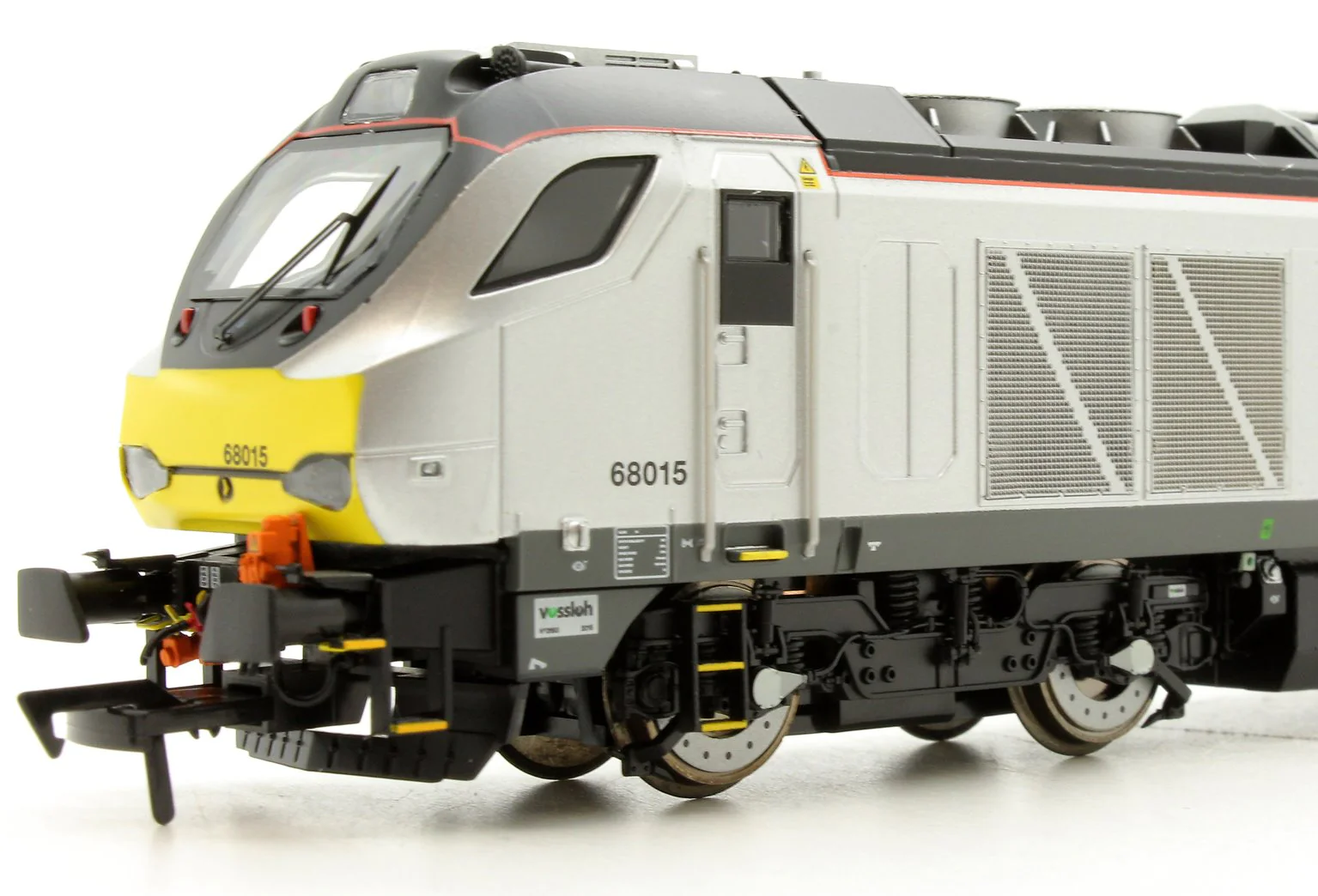 4D-022-012 Class 68 Chiltern 68015 in Chiltern Railways livery early service Diesel Locomotive - Image 4