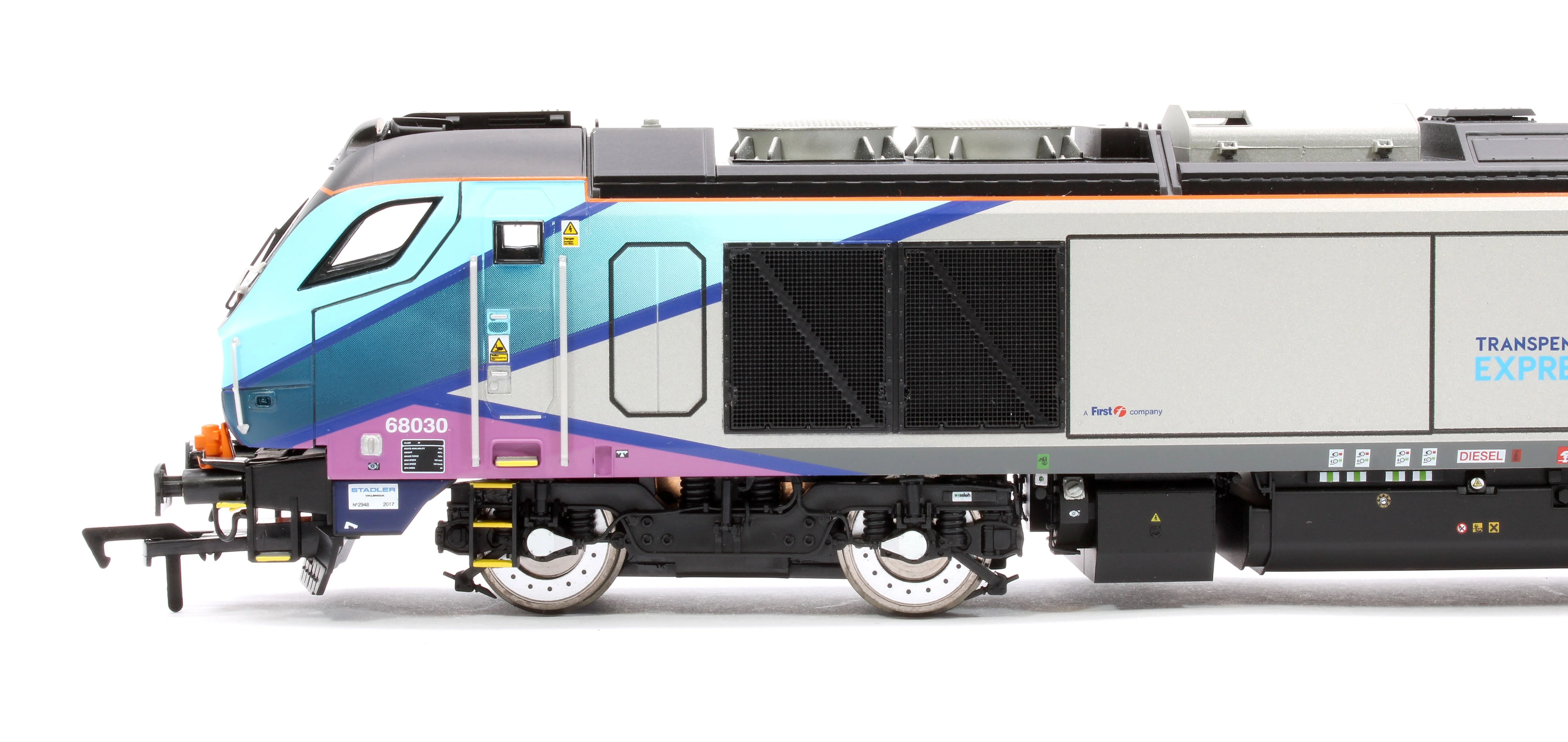 4D-022-025 Pre-Owned Class 68 "Black Douglas" 68030 Transpenine Express Diesel Locomotive - Image 7